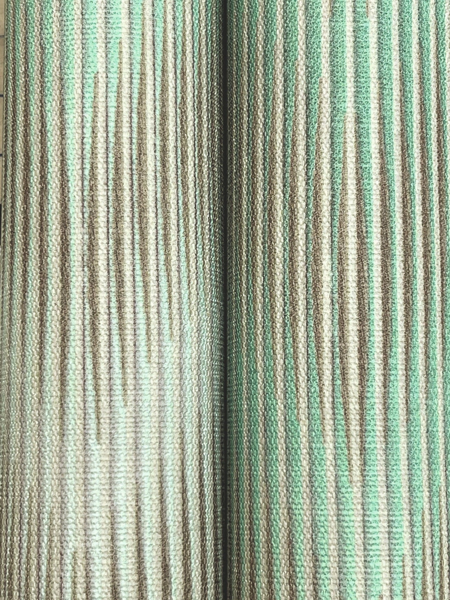ande-wallpaper-green-york-wallcoverings-mi10513