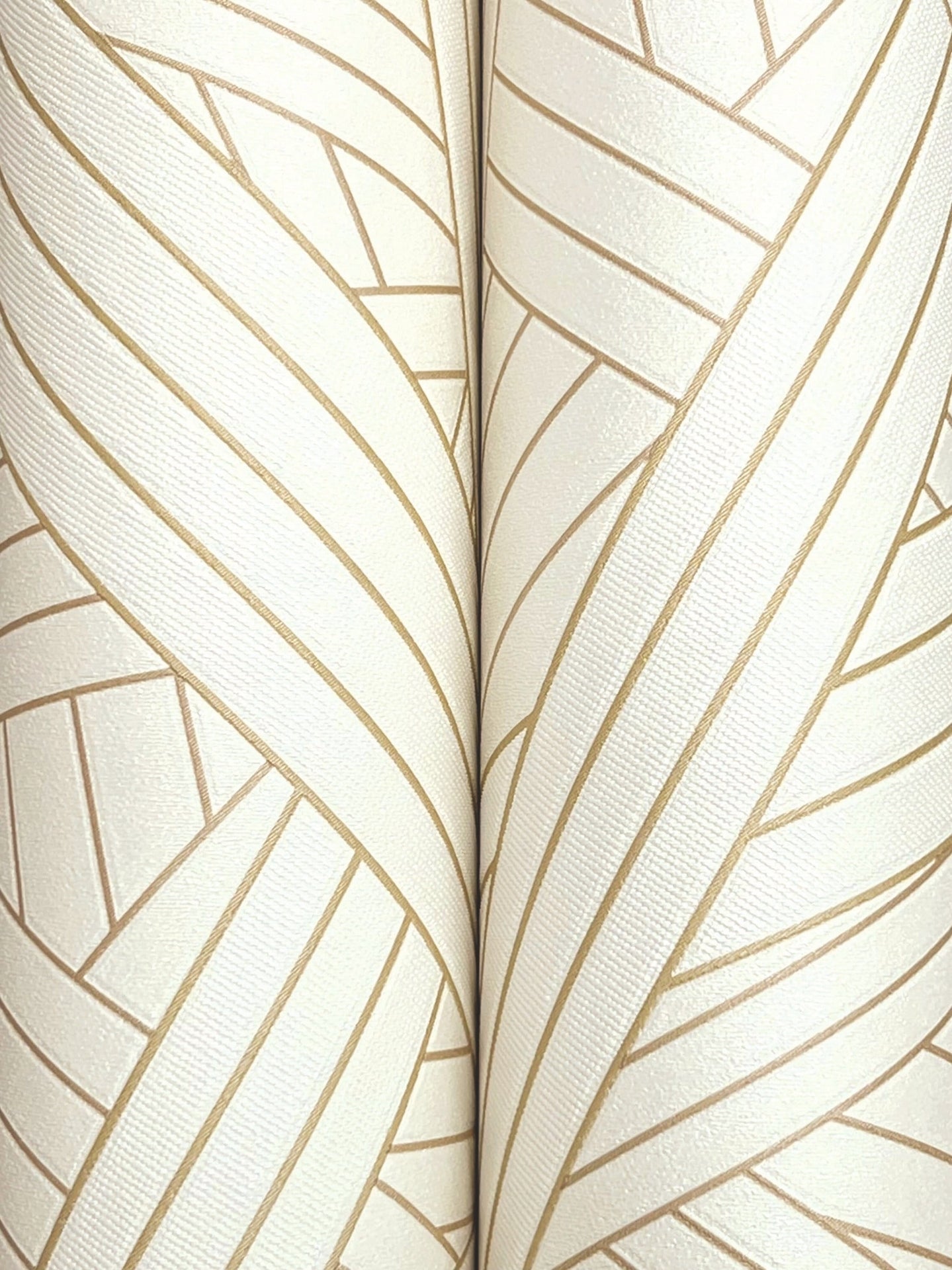 nastri-wallpaper-white-york-wallcoverings-mi10565
