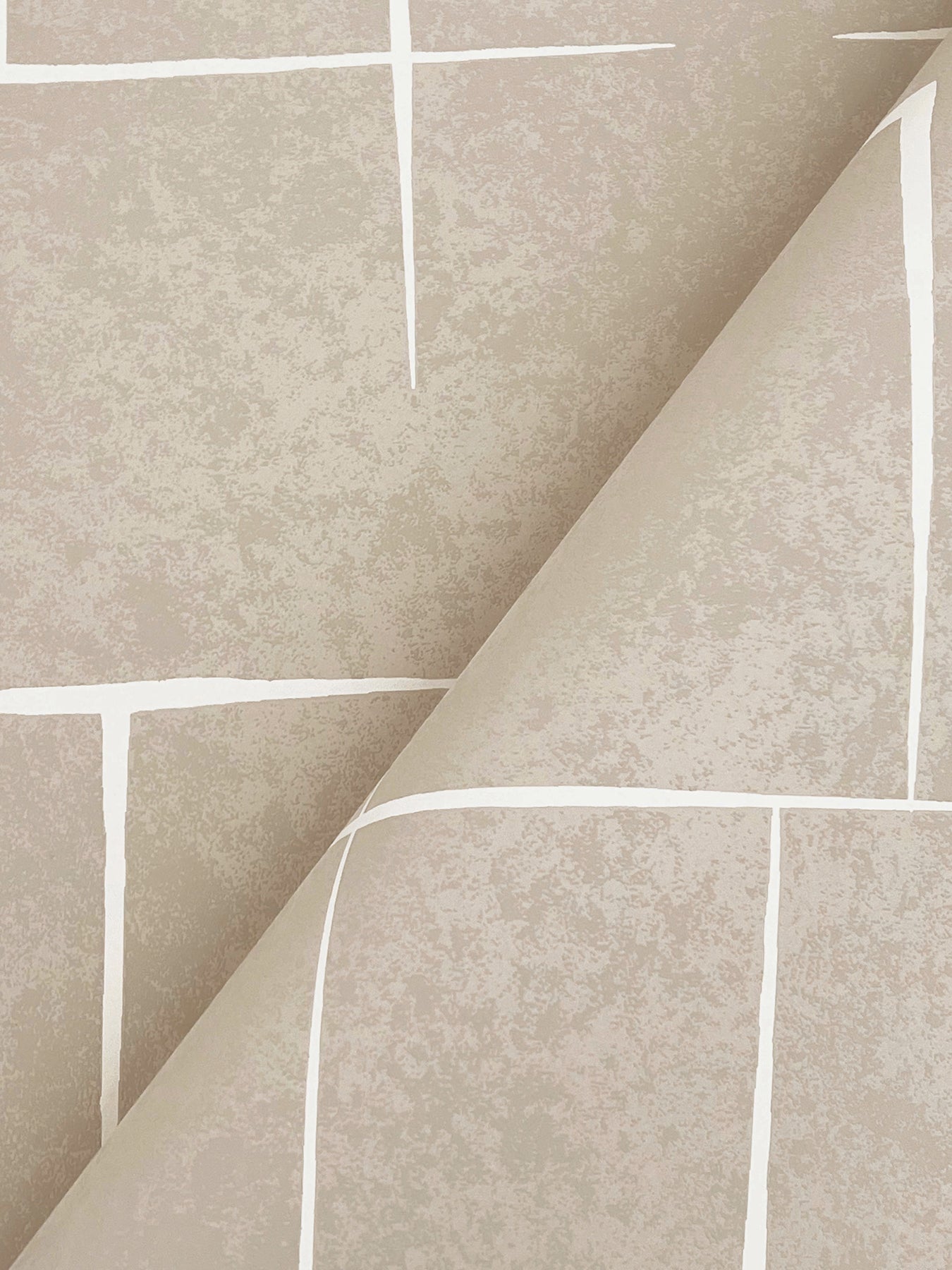malia-wallpaper-white-taupe-york-wallcoverings-za8052
