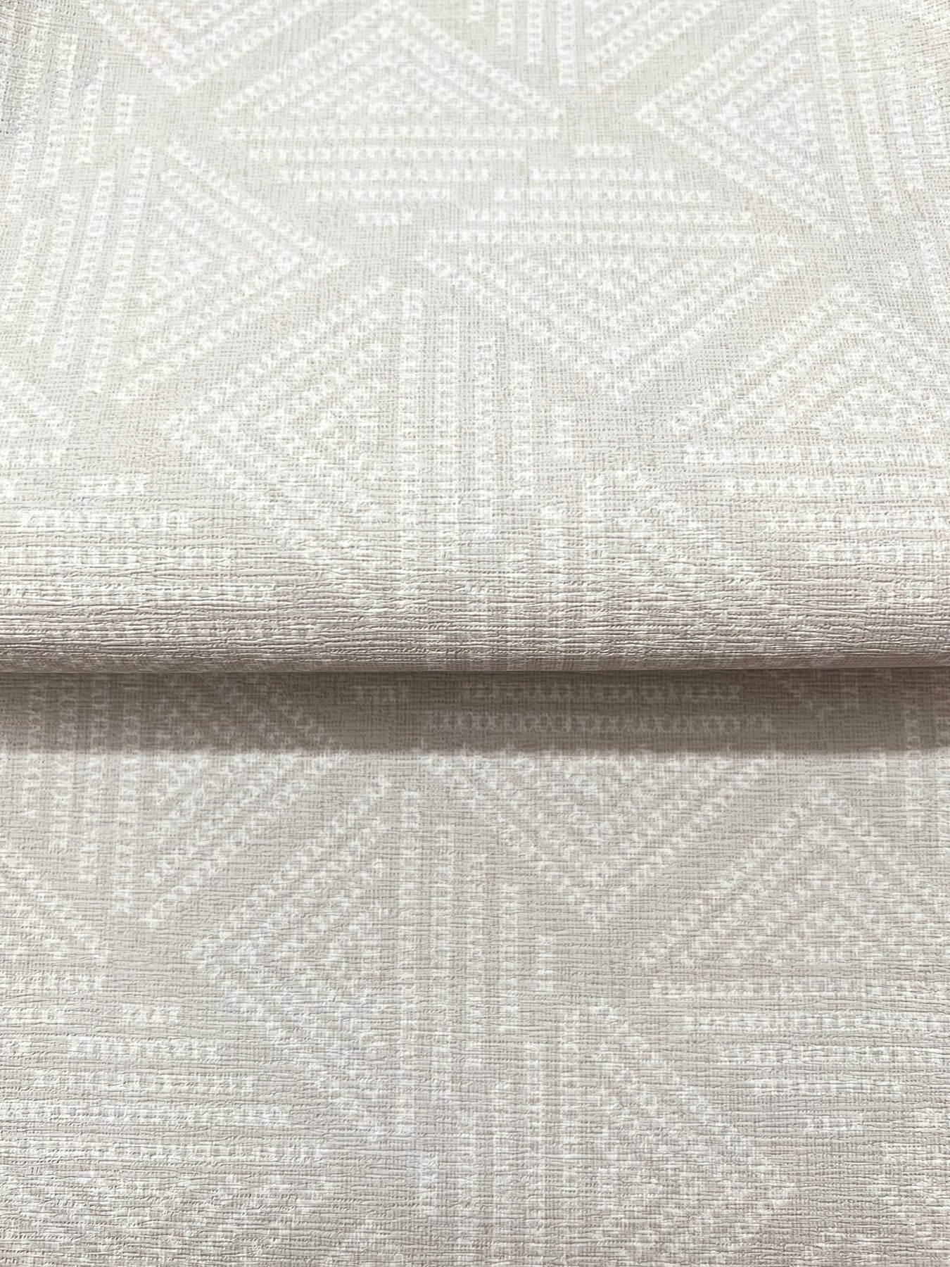 center-square-wallpaper-loft-york-wallcoverings-mj4863
