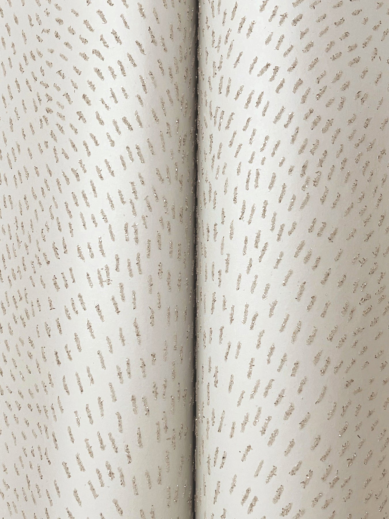 dew-drop-wallpaper-beige-york-wallcoverings-gn2594
