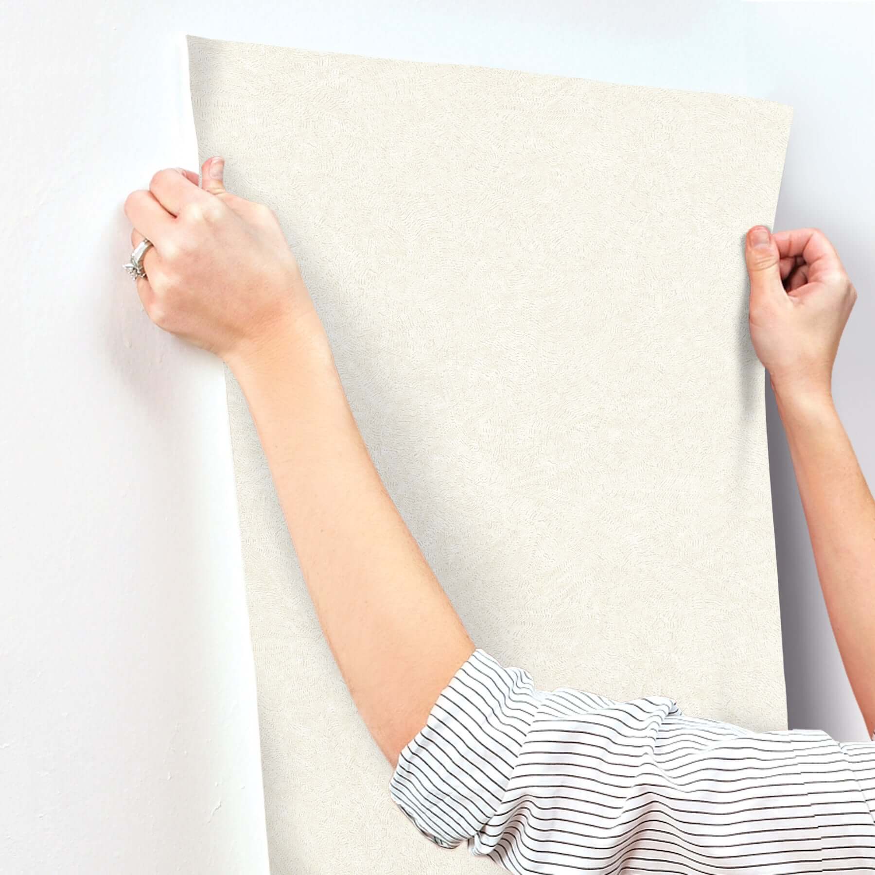 impression-white-wallpaper-york-wallcoverings-gn2613 - York Wallcoverings Wallpaper