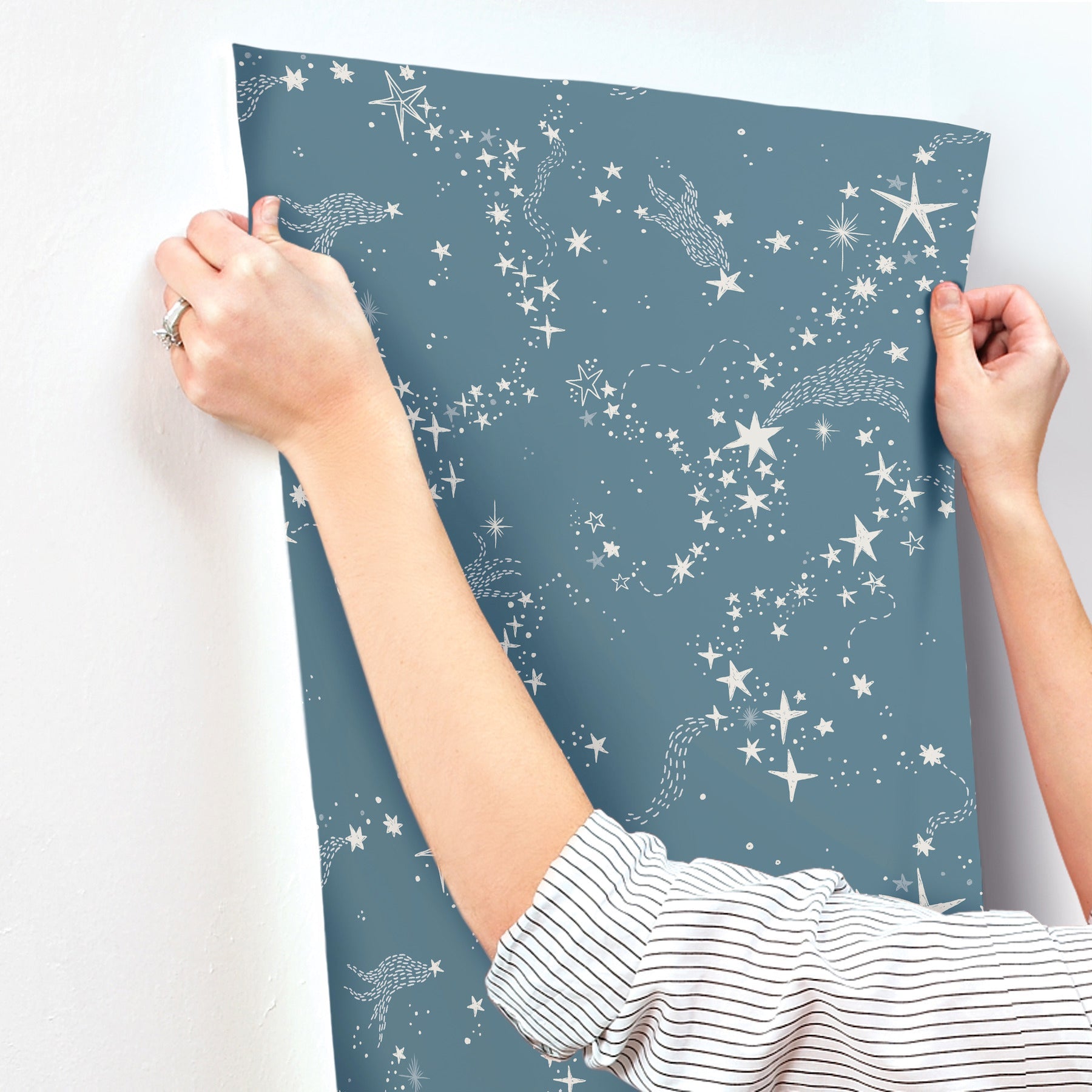 stjrnhimmel-wallpaper-dark-blue-york-wallcoverings-mb29024