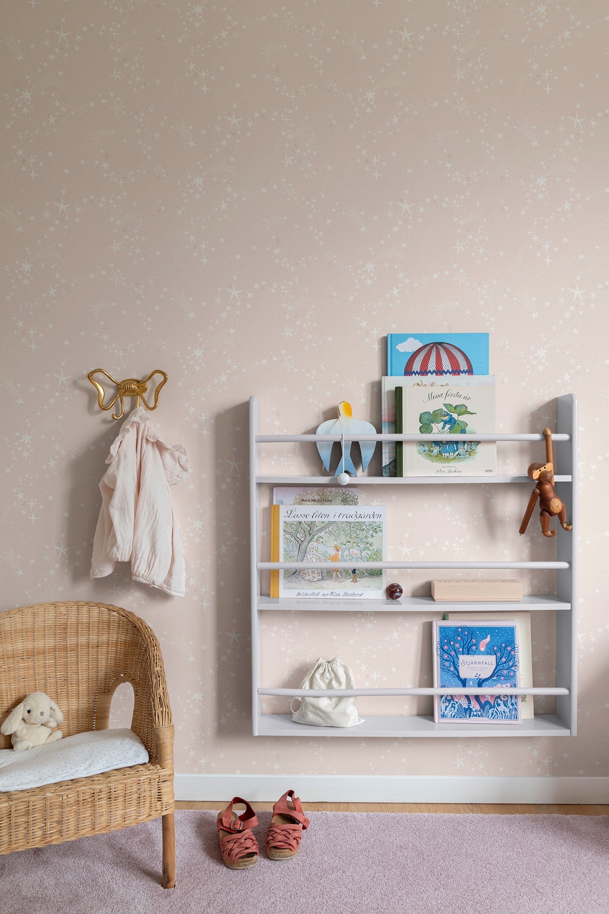 stjrnhimmel-wallpaper-pink-york-wallcoverings-mb29020