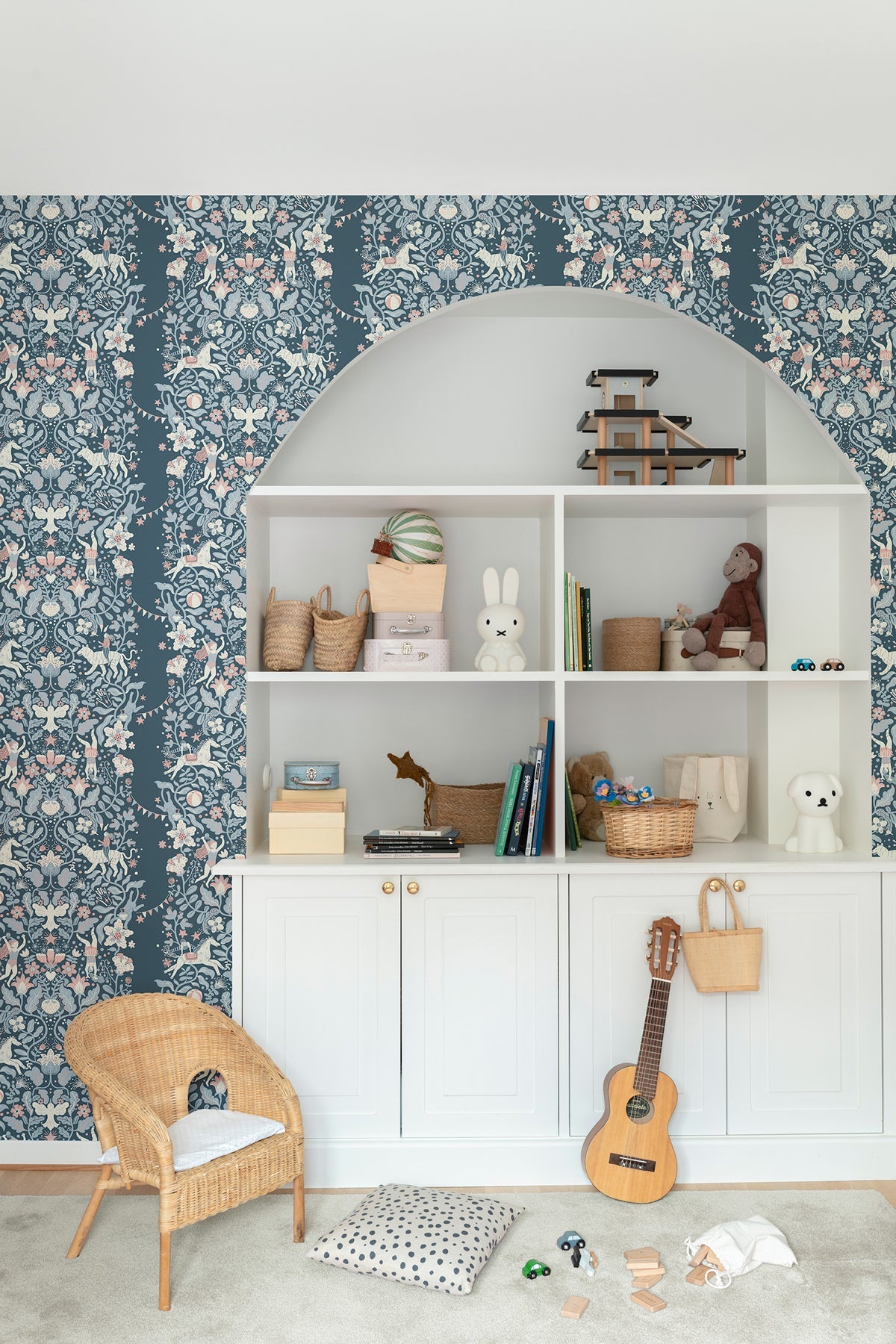 cirkus-wallpaper-blue-york-wallcoverings-mb29028
