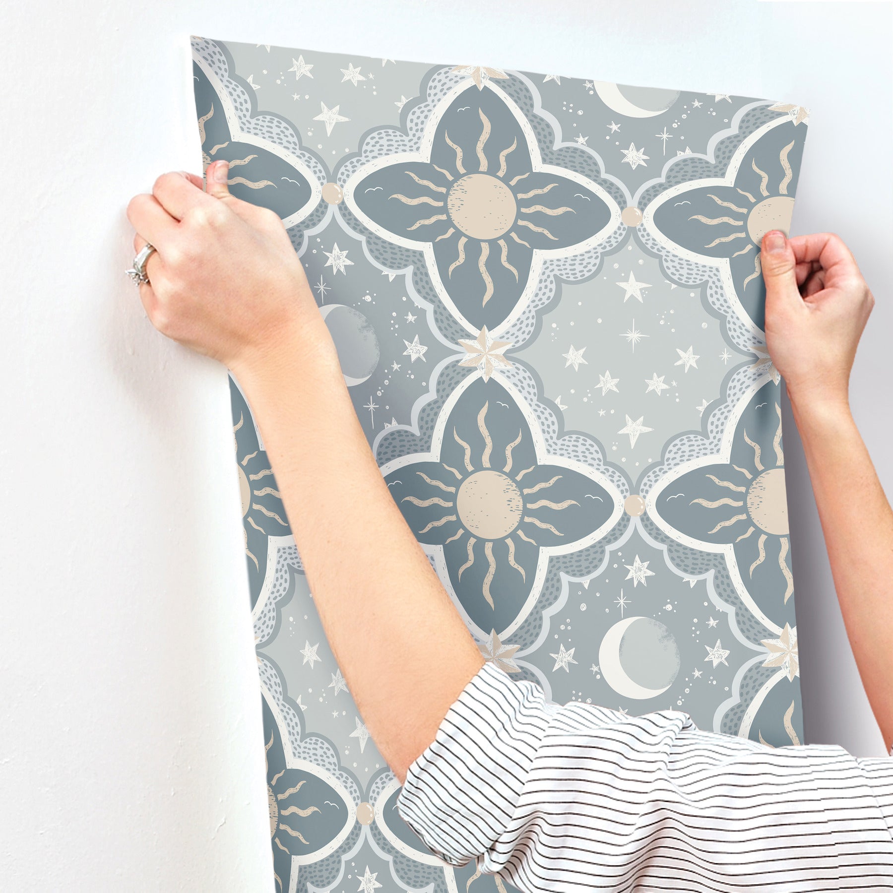 sol-mne-wallpaper-blue-york-wallcoverings-mb29034