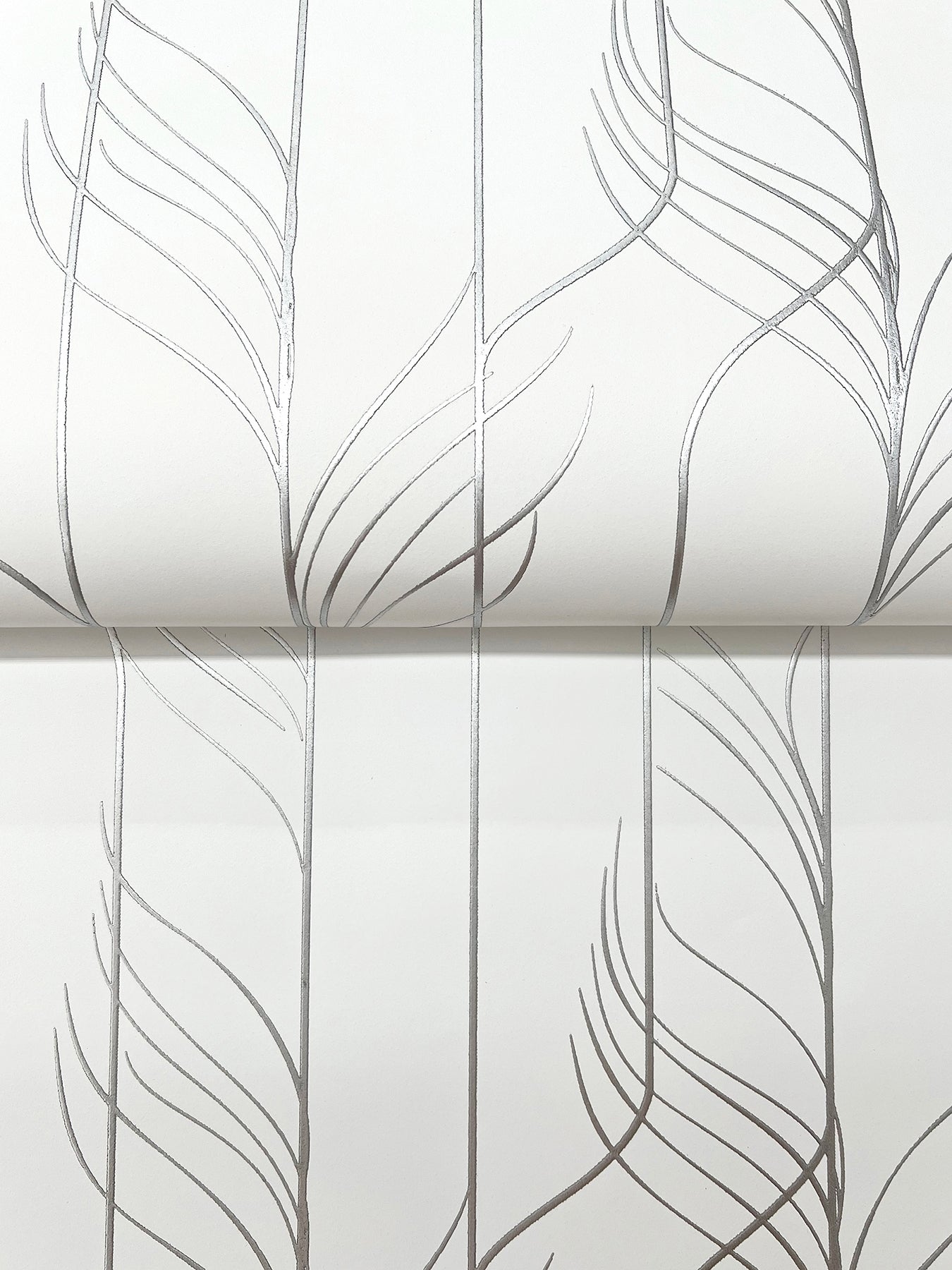 elemental-thread-wallpaper-white-silver-york-wallcoverings-df3302