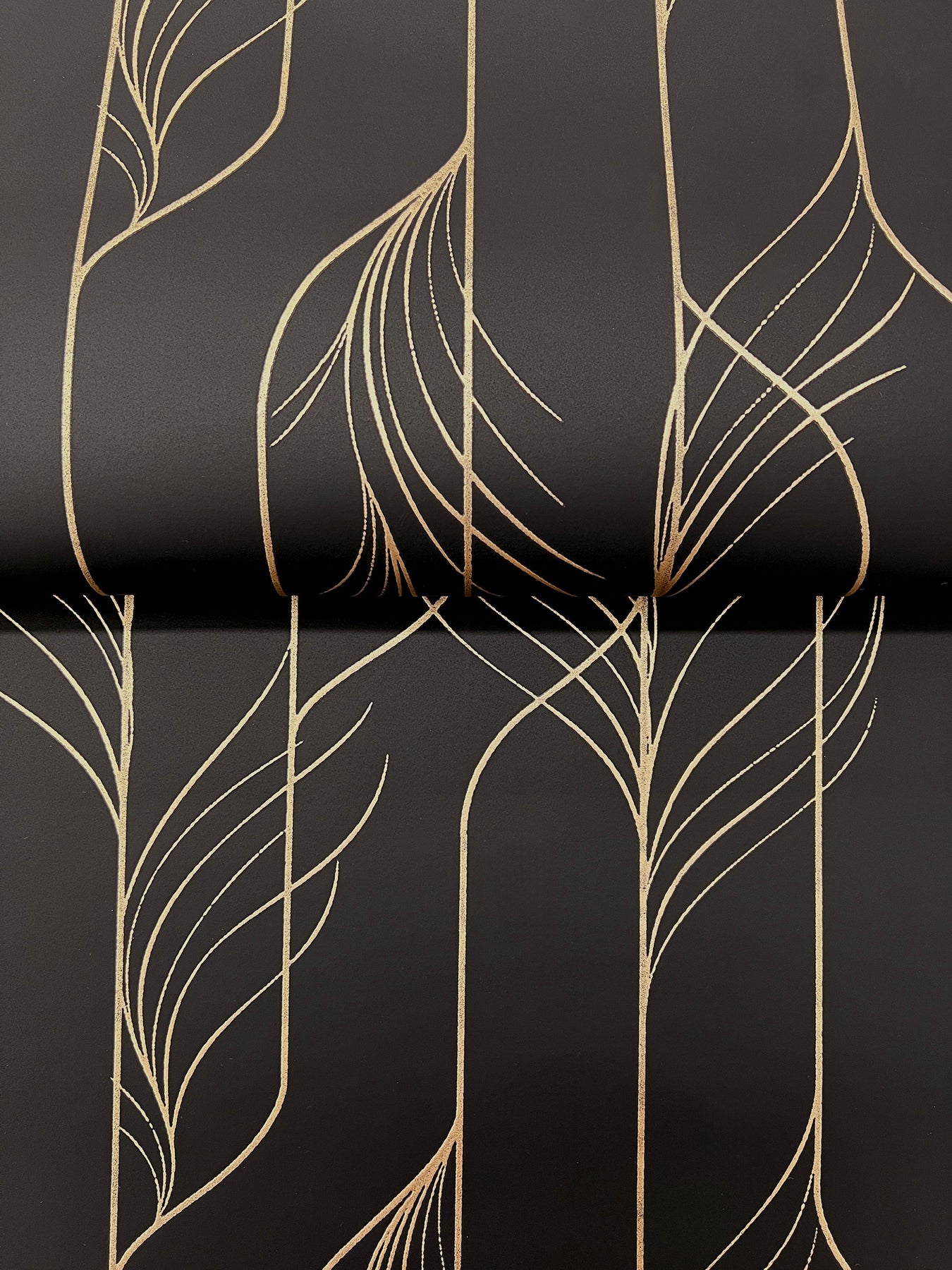 elemental-thread-wallpaper-black-gold-york-wallcoverings-df3305