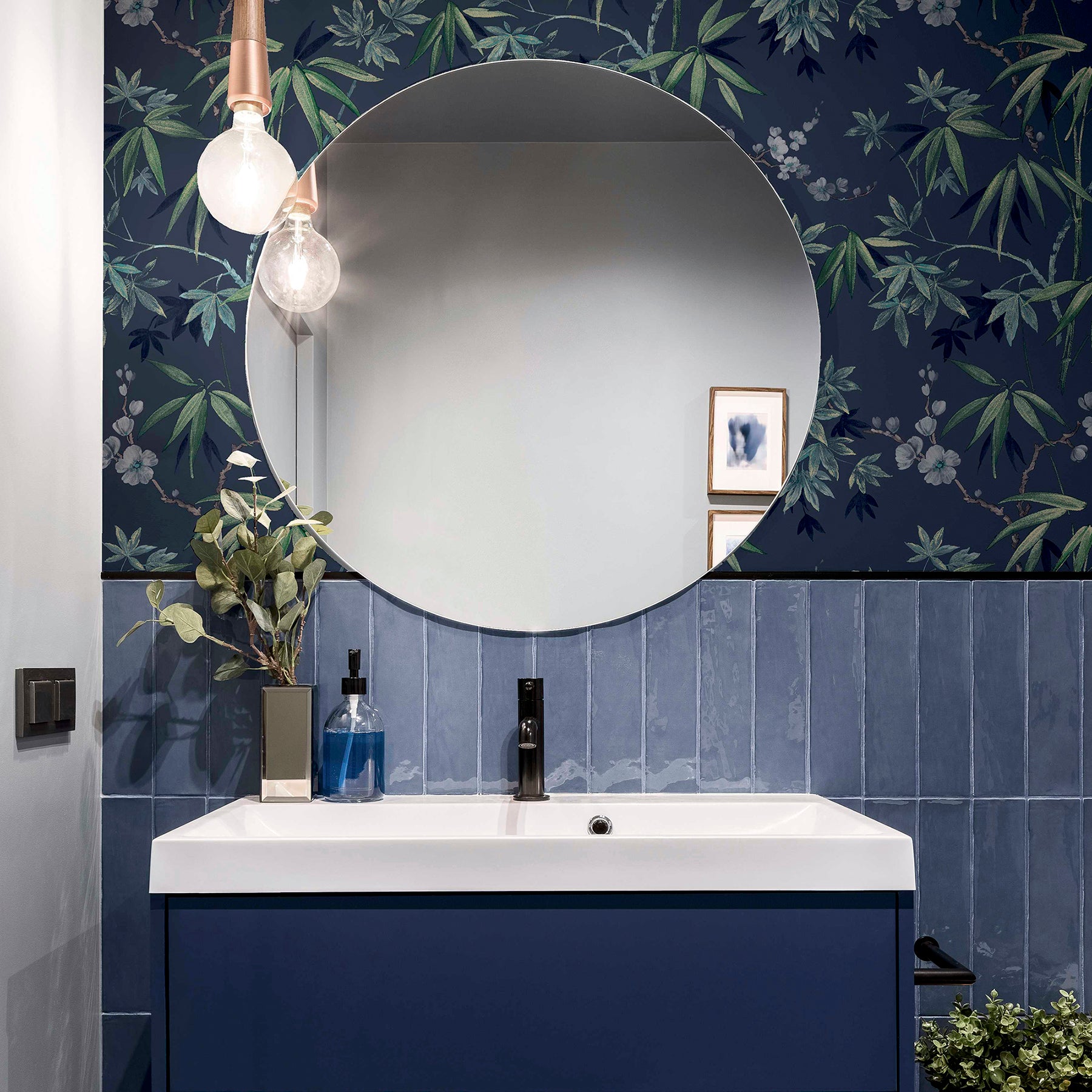 desi-navy-jasmine-garden-wallpaper-york-wallcoverings-ah297800 - York Wallcoverings Papel pintado