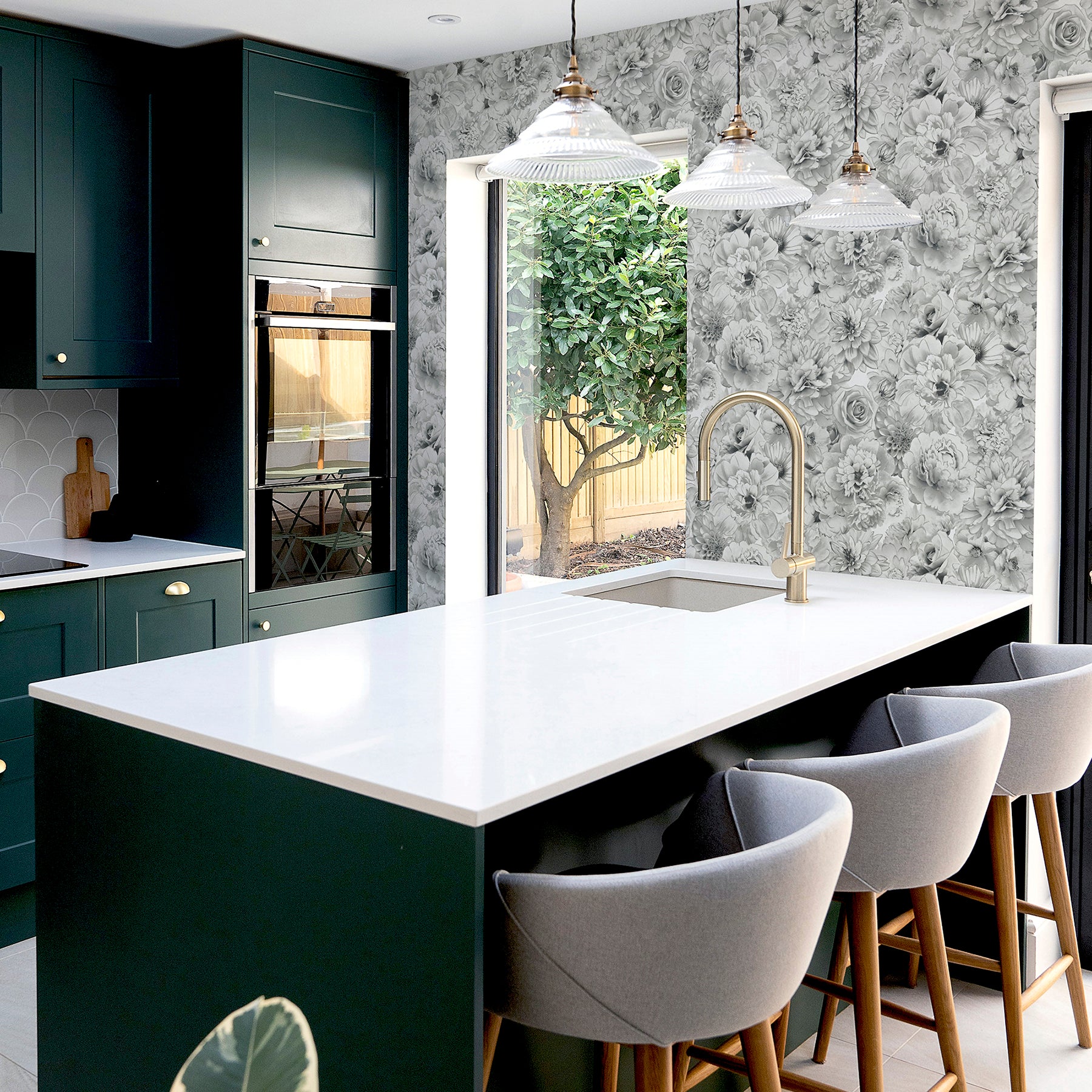 clarissa-grey-glitter-bloom-wallpaper-york-wallcoverings-ah692803 - York Wallcoverings Wallpaper