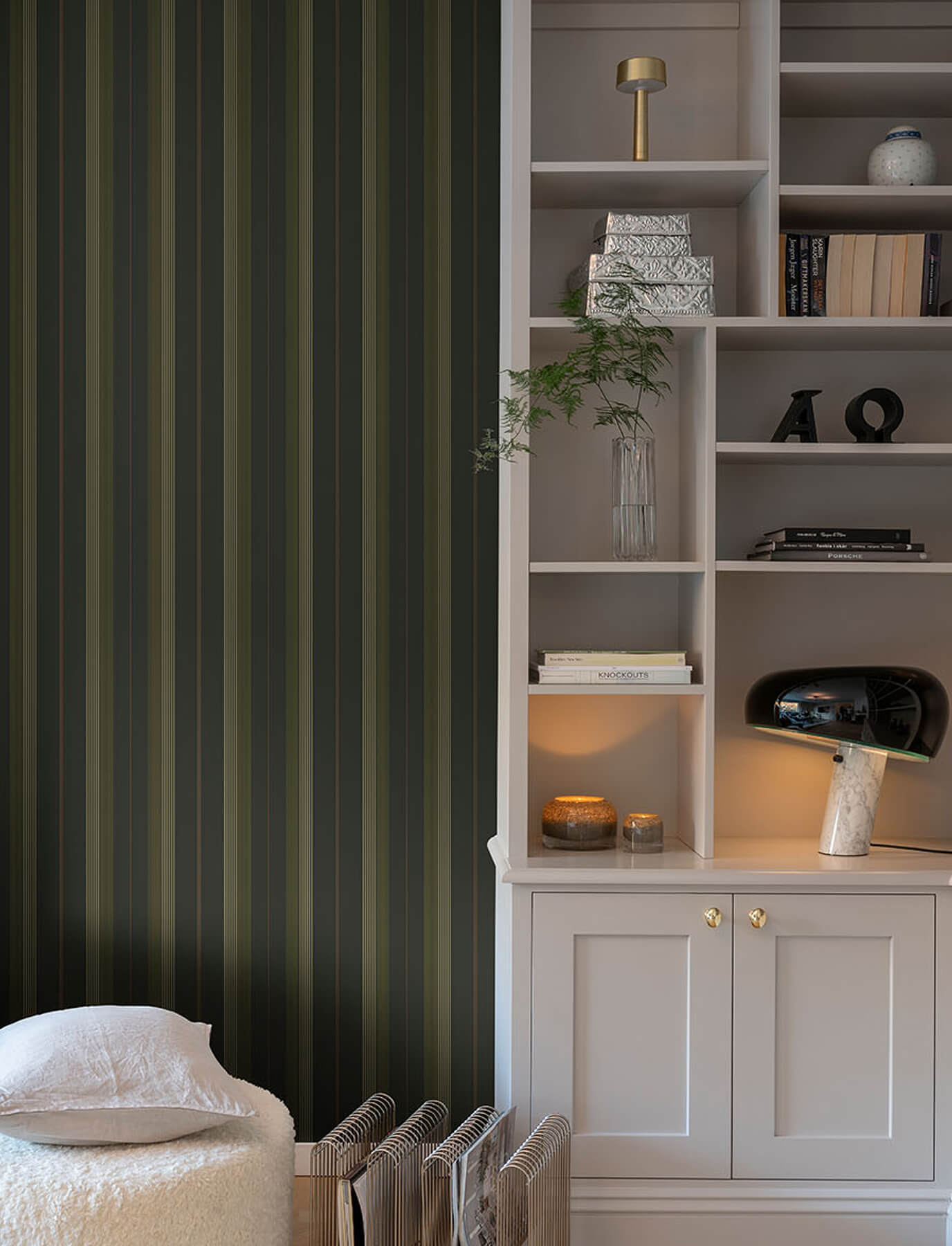 herrgrd-black-stripe-wallpaper-york-wallcoverings-4201-20122 - York Wallcoverings Wallpaper