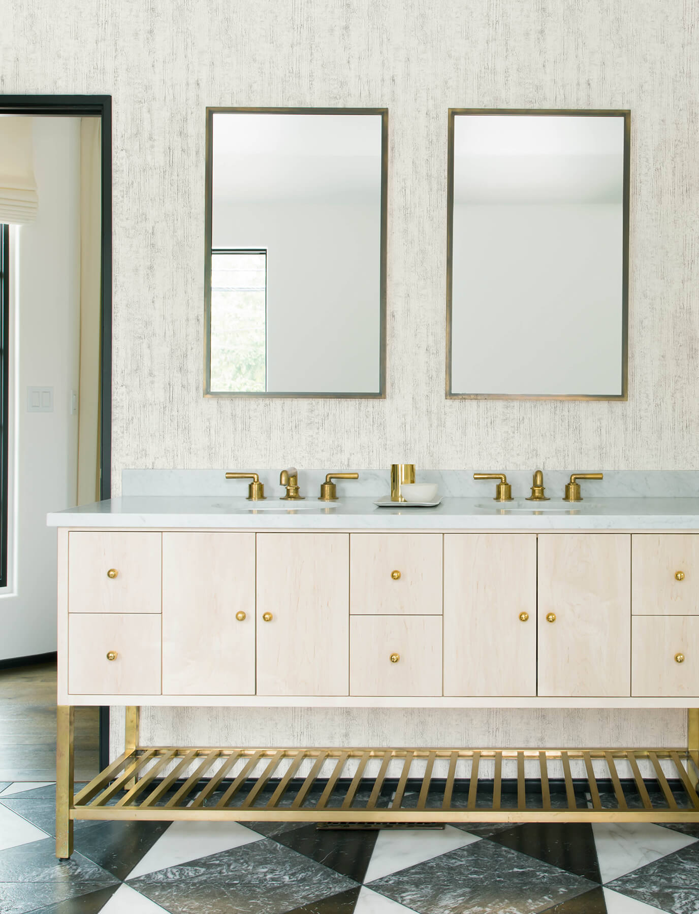 ramona-white-distressed-texture-wallpaper-york-wallcoverings-4191-83002 - York Wallcoverings Papel pintado