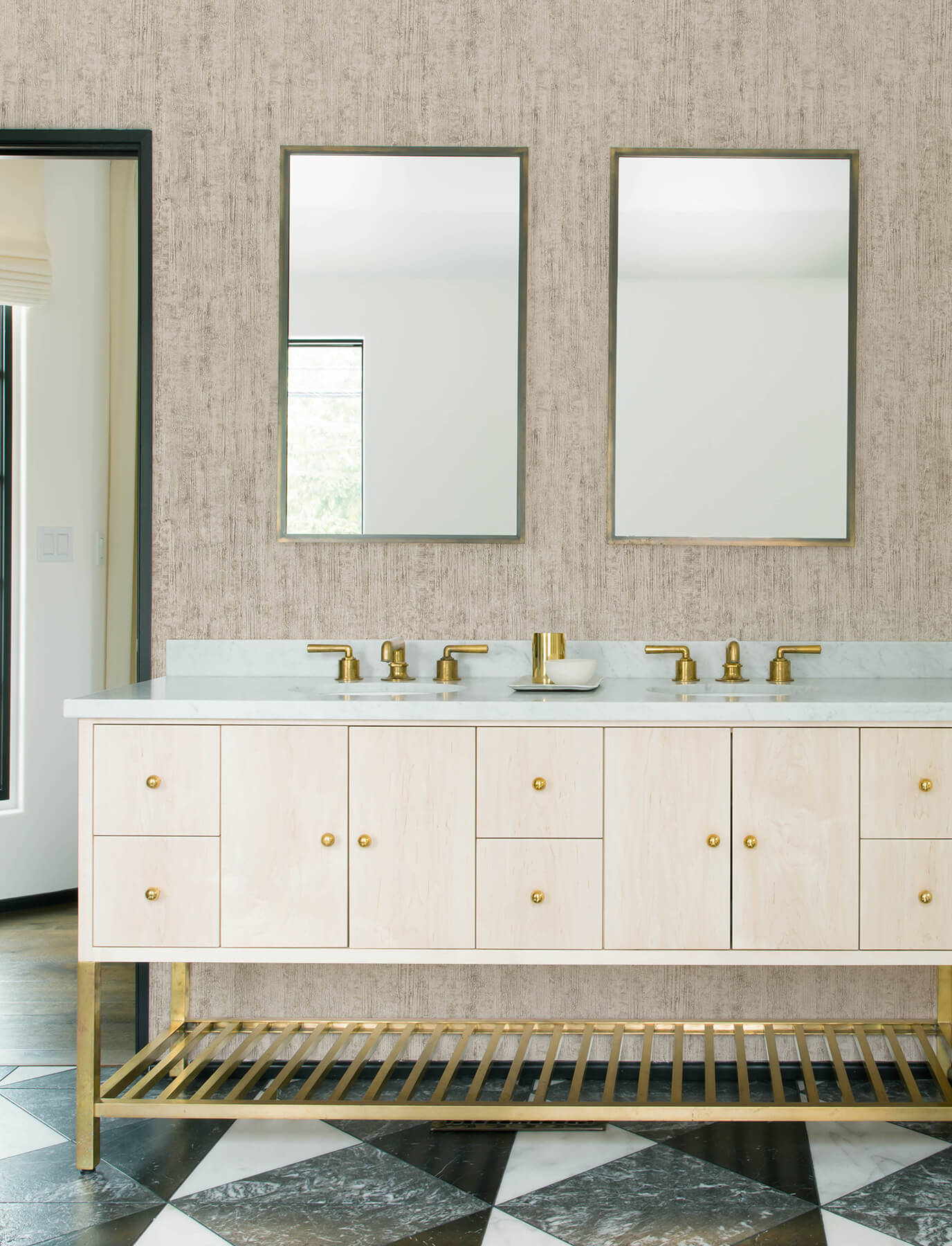 ramona-beige-distressed-texture-wallpaper-york-wallcoverings-4191-83003 - York Wallcoverings Papel pintado