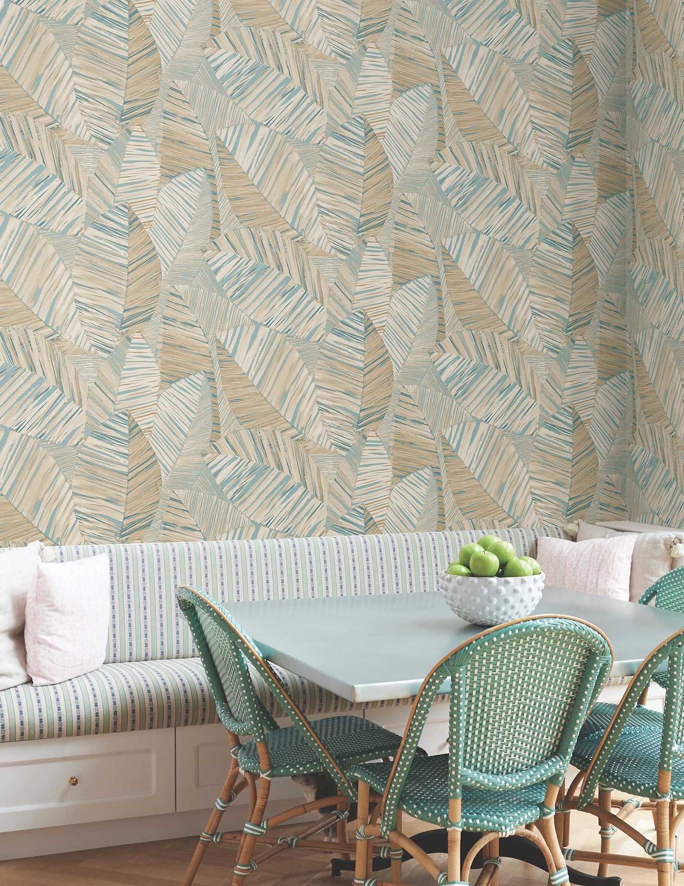 crown-canopy-teal-palm-peel-stick-wallpaper-york-wallcoverings-psw1706rl