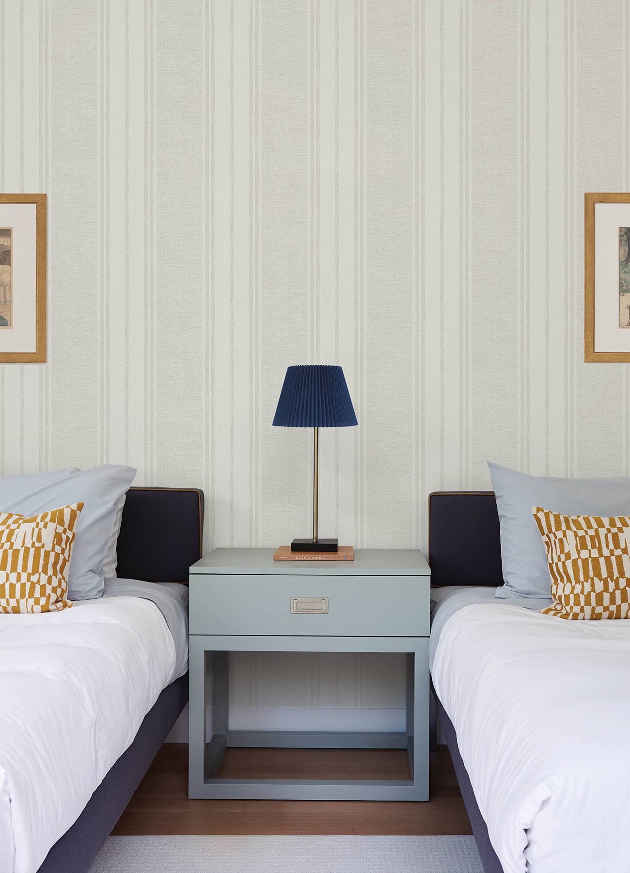 maddox-light-grey-flannel-stripe-wallpaper-york-wallcoverings-4192-83440