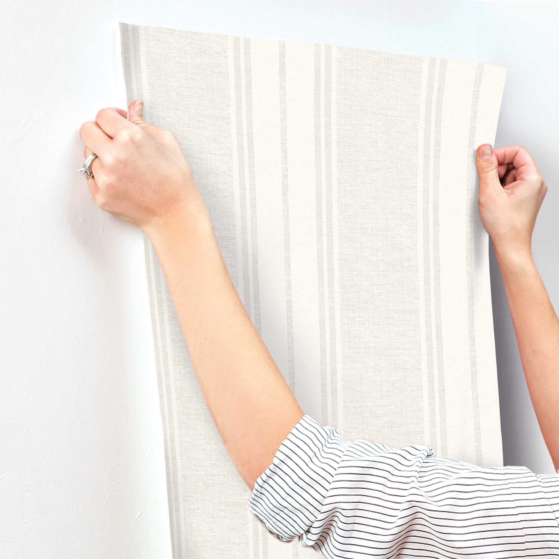 maddox-light-grey-flannel-stripe-wallpaper-york-wallcoverings-4192-83440