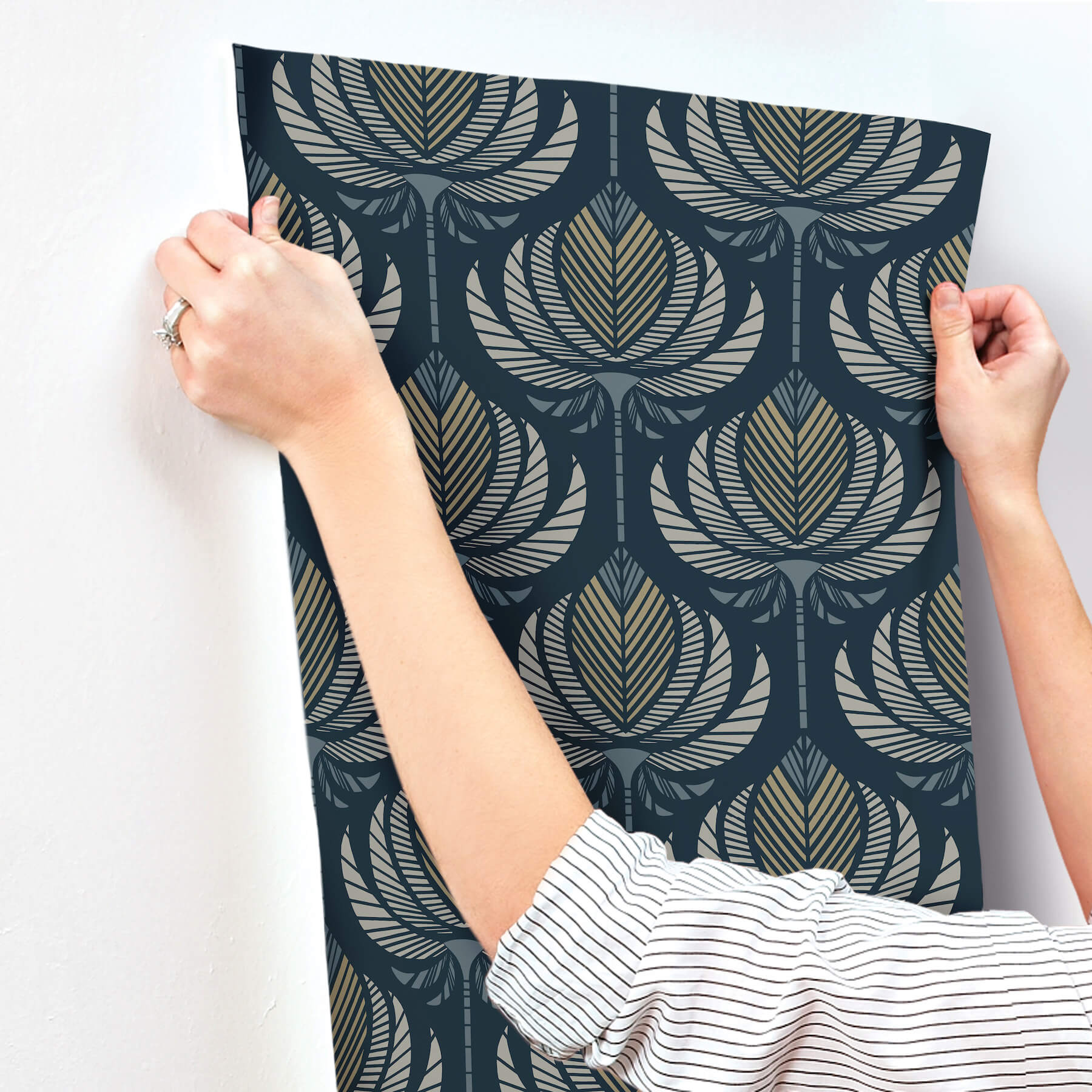 ferrenby-dark-blue-floral-fan-wallpaper-york-wallcoverings-4198-27831 - York Wallcoverings Wallpaper