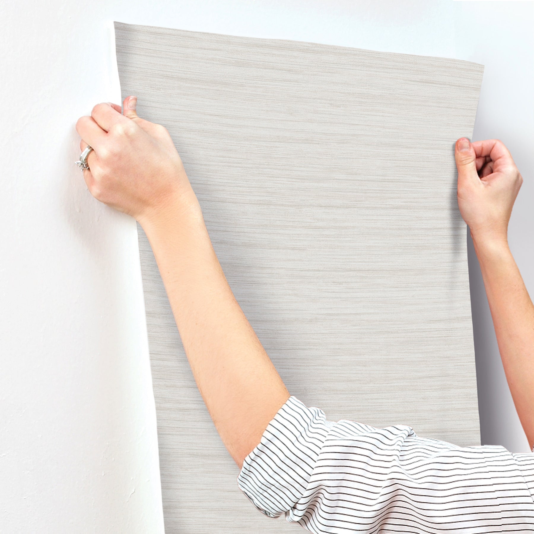 barnaby-off-white-faux-grasscloth-wallpaper-york-wallcoverings-4197-25962 - York Wallcoverings Wallpaper