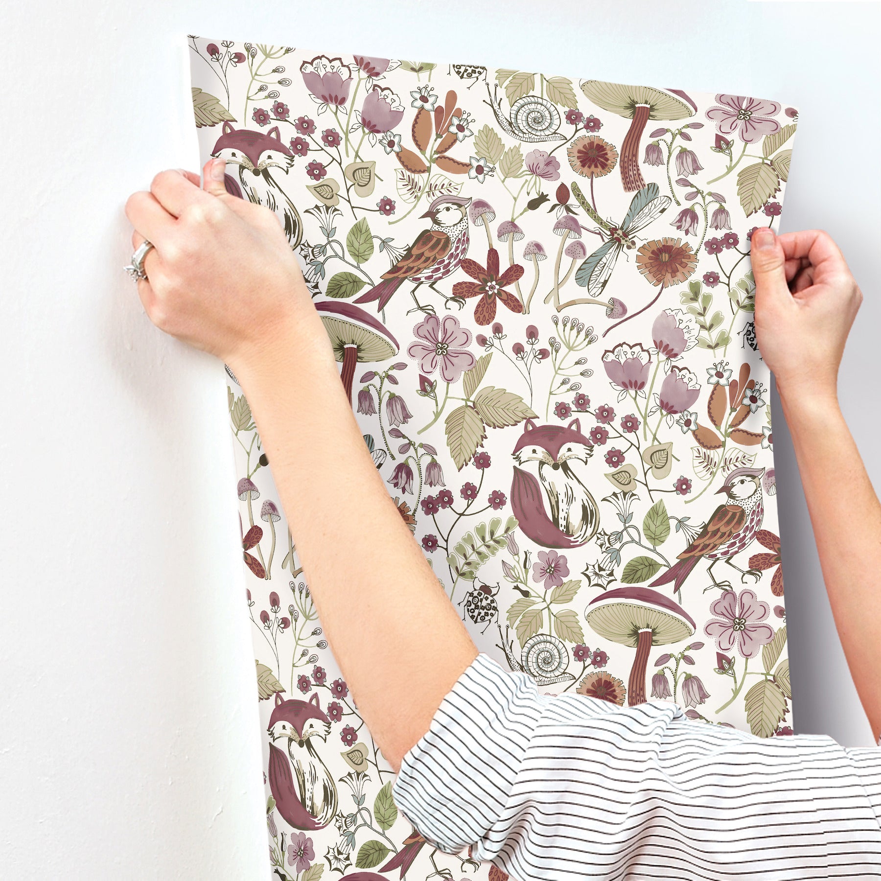 wonder-plum-woodland-animals-wallpaper-york-wallcoverings-4197-83761 - York Wallcoverings Wallpaper