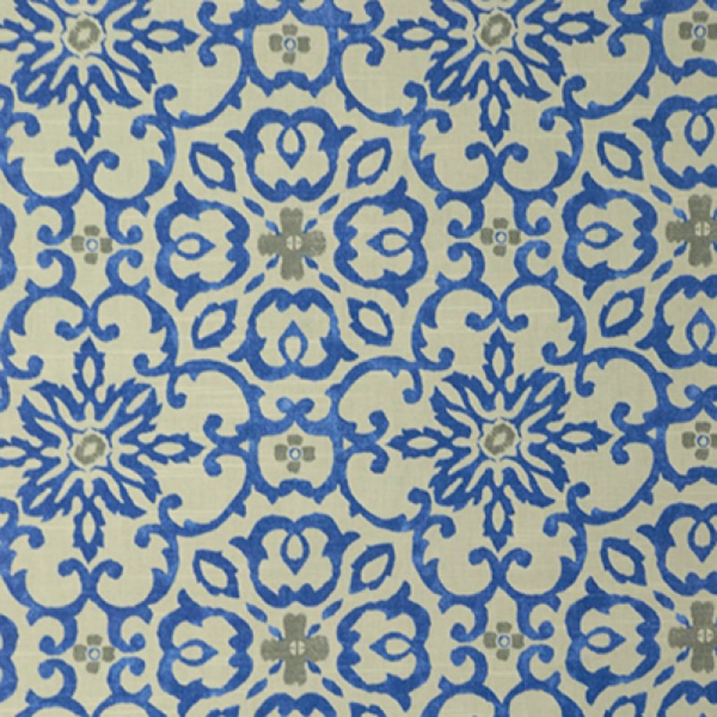 THE HAMPTONS – Azure