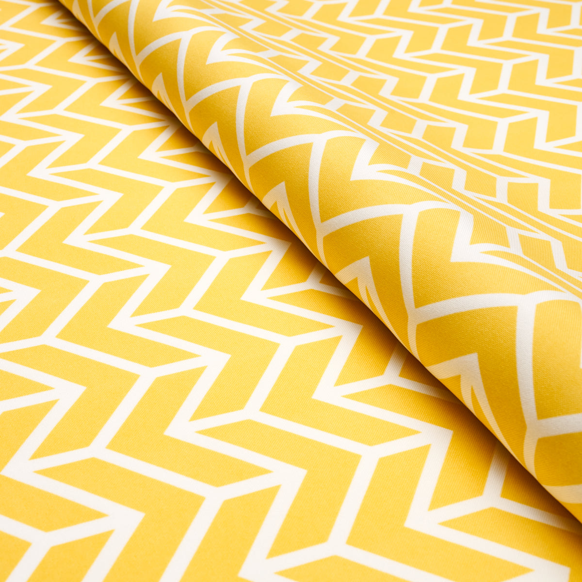 CHEVRON-INDOOR-OUTDOOR-YELLOW-SCHUMACHER-176694