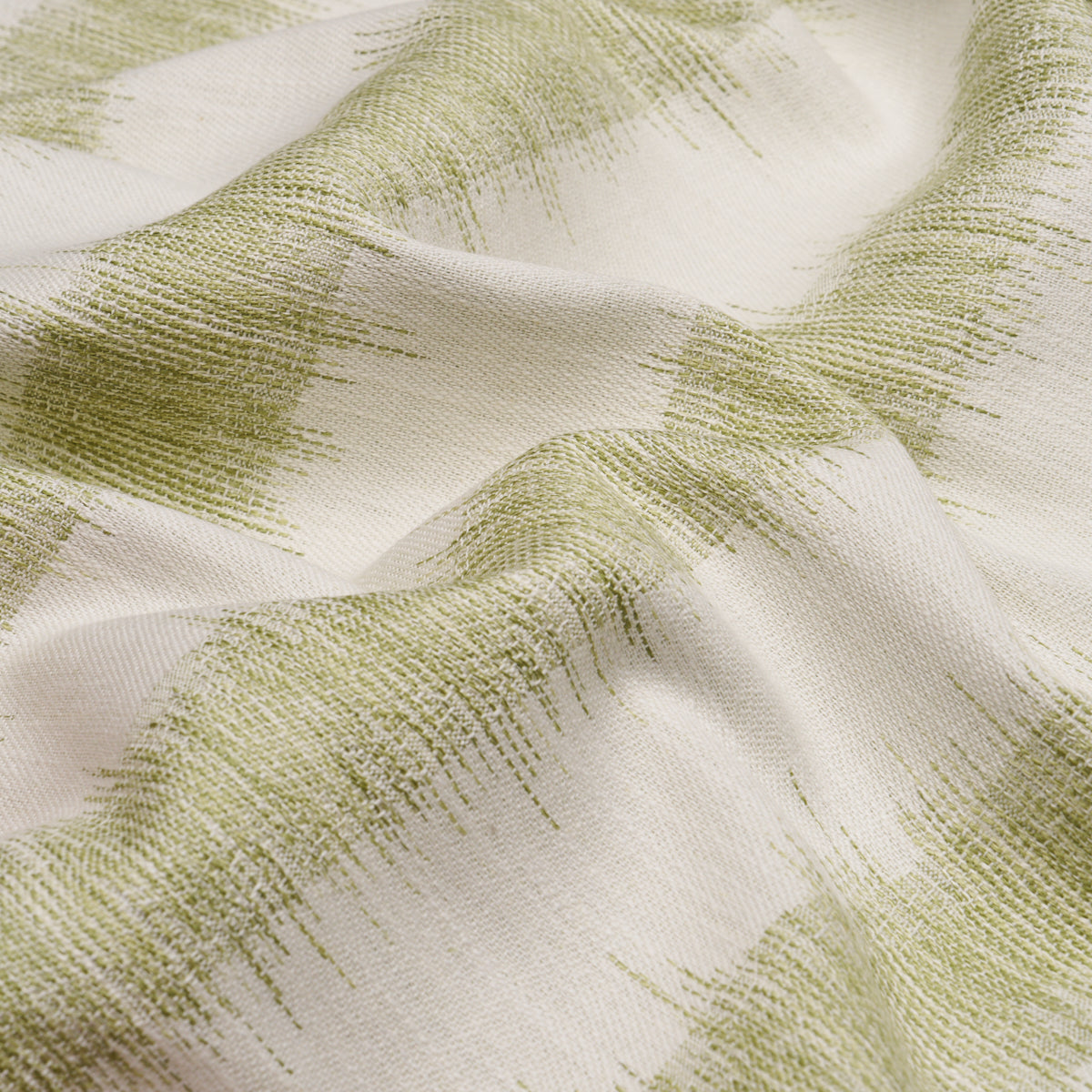 ATTLEBORO-IKAT-LEAF-SCHUMACHER-177817