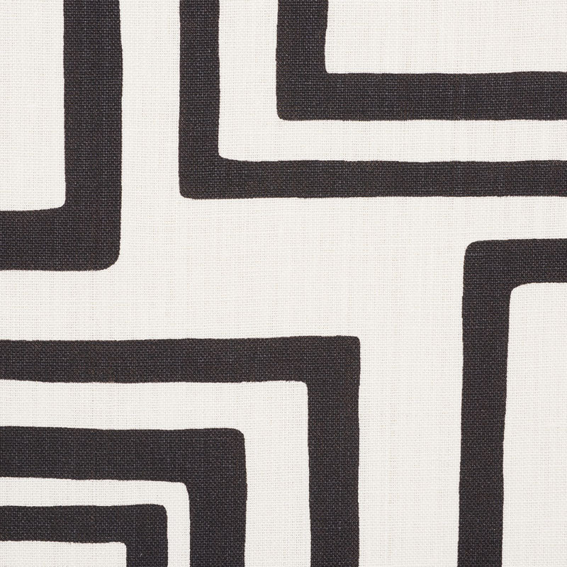 LARGE-OPEN-BOXES-BLACK-SCHUMACHER-178222