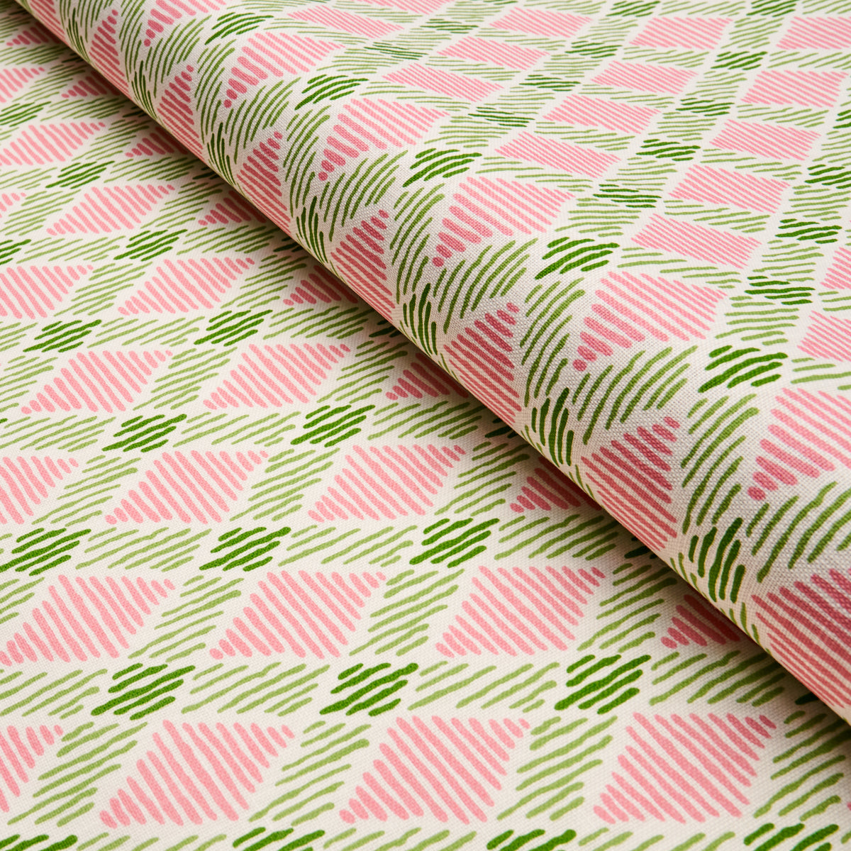 DEXTER-INDOOR-OUTDOOR-PINK-GREEN-SCHUMACHER-180232