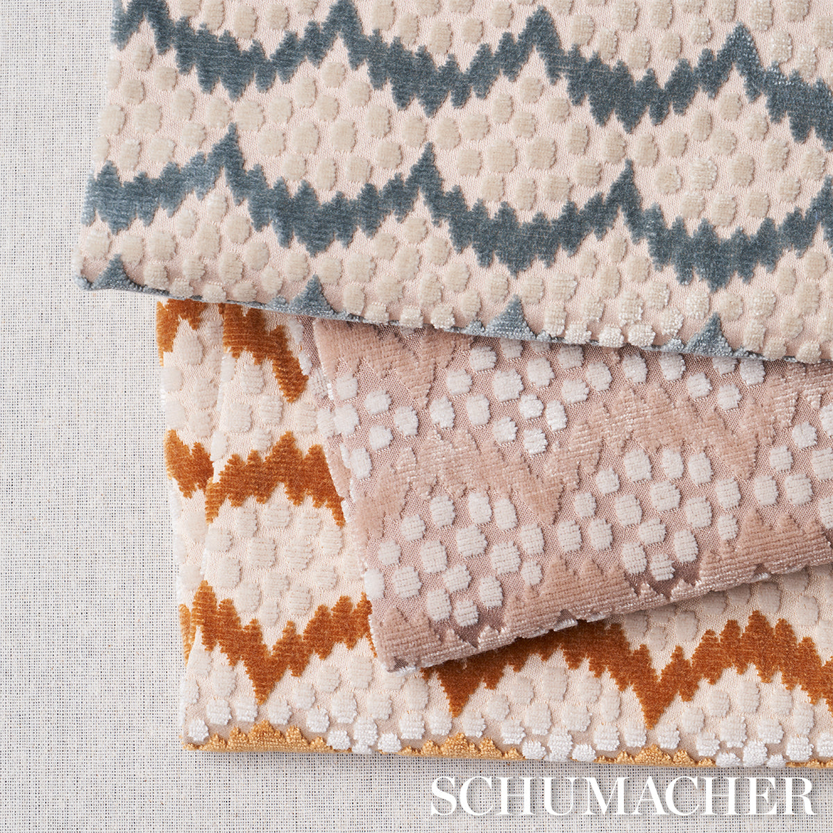 POLLEN-CUT-VELVET-OCHRE-SCHUMACHER-181421