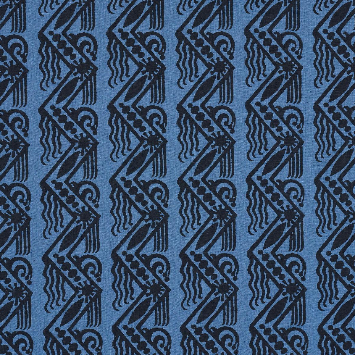 VENETIAN-ZIG-ZAG-BLOCK-PRINT-BLACK-ON-BLUE-SCHUMACHER-181561