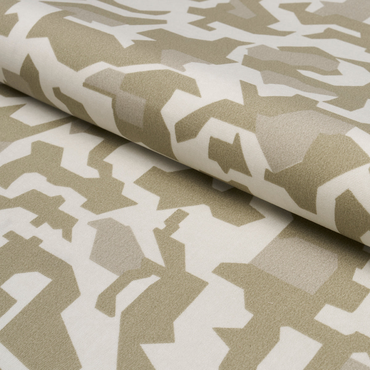 TORREY-CAMO-INDOOR-OUTDOOR-FOG-SCHUMACHER-182351