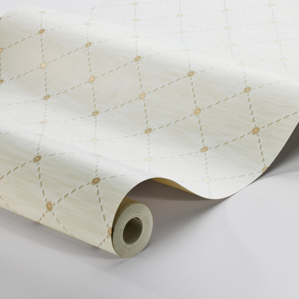GOLDEN-TRELLIS-PARCHMENT-AND-GOLD-SCHUMACHER-2267