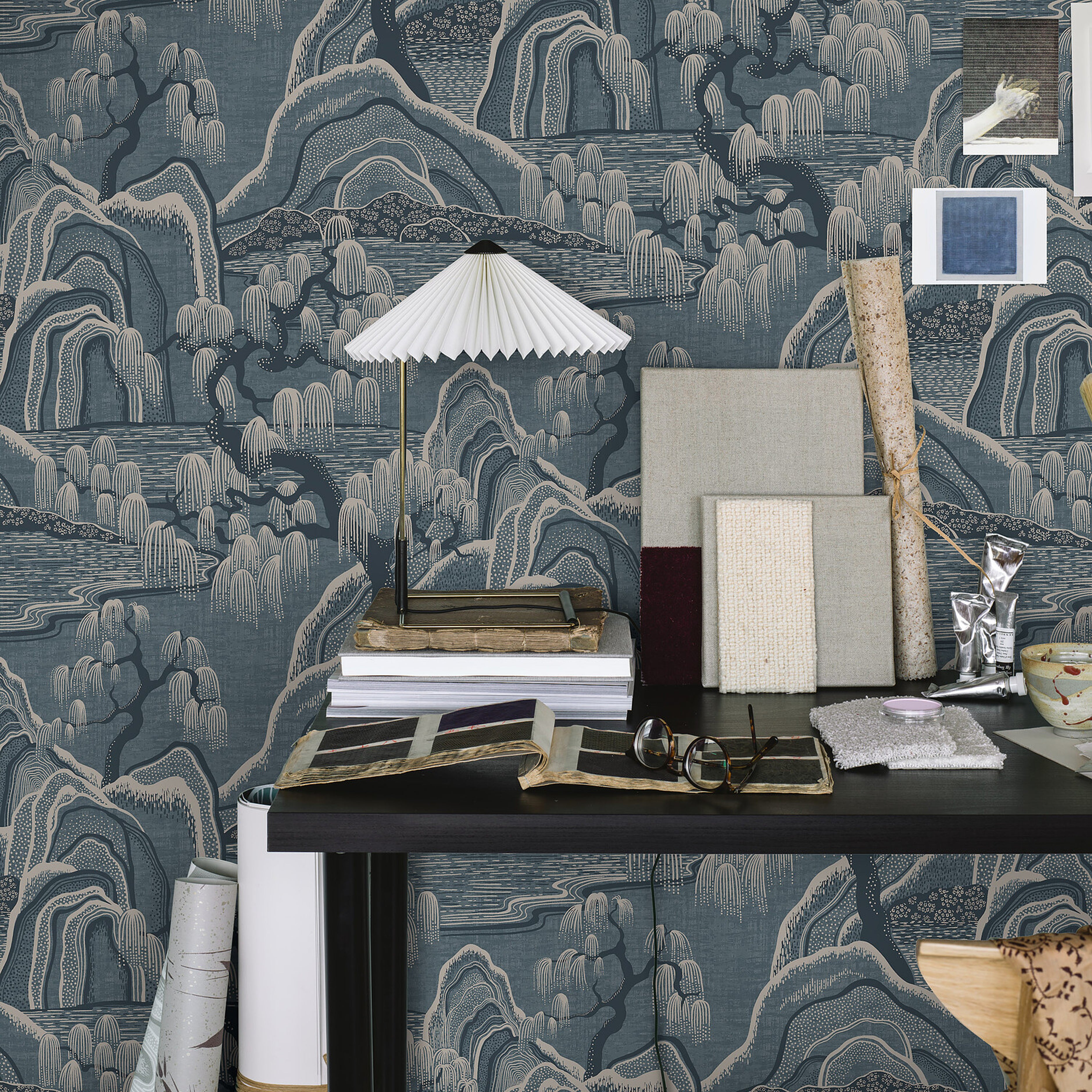 INDIGO-GARDEN-BLUE-SCHUMACHER-3131