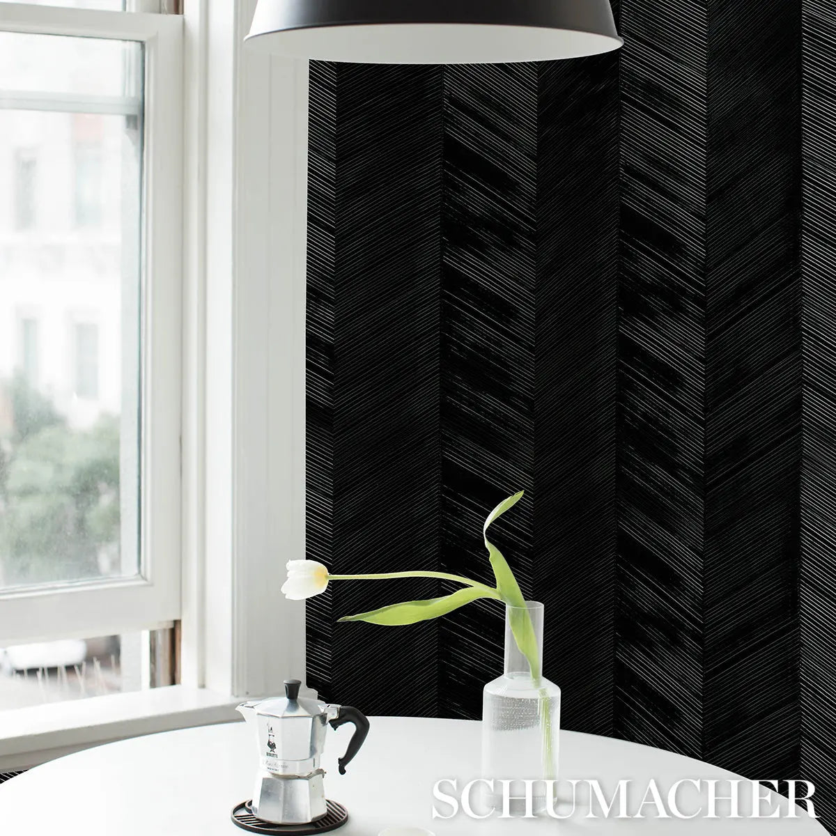 CHEVRON-TEXTURE-ONYX-SCHUMACHER-5005655