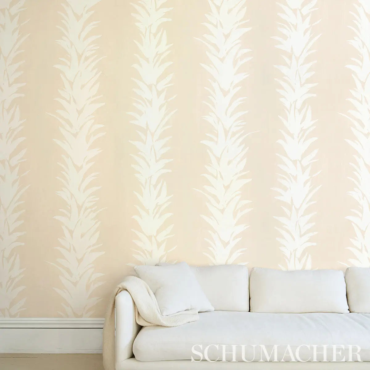 WHITE-LOTUS-SAND-SCHUMACHER-5013663