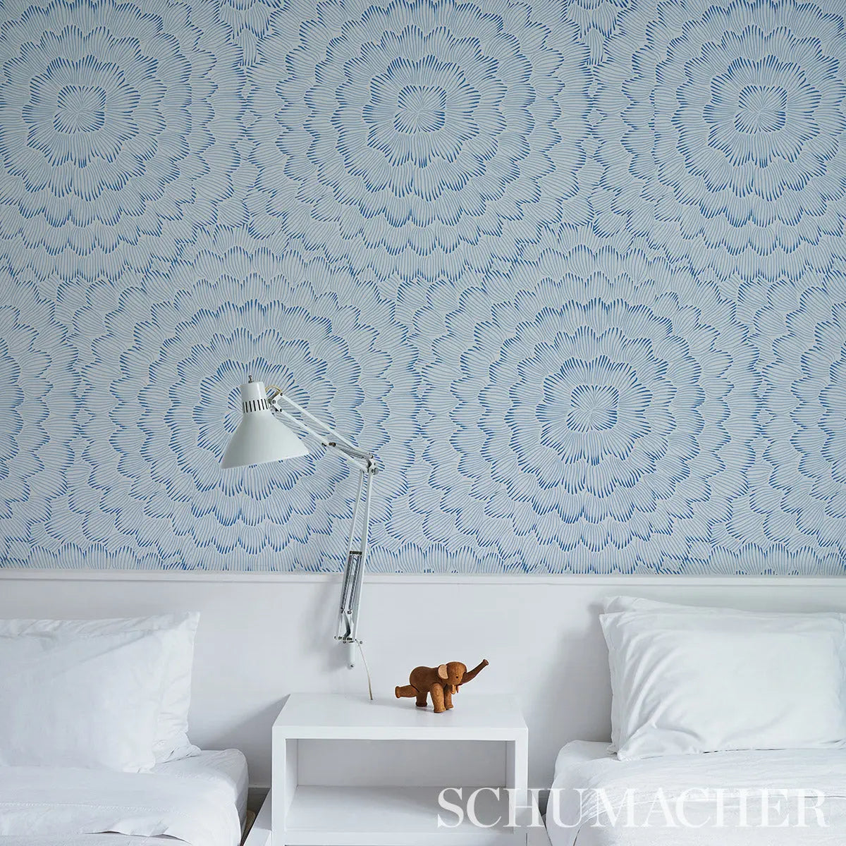 FEATHER-BLOOM-BLUE-SCHUMACHER-5013820