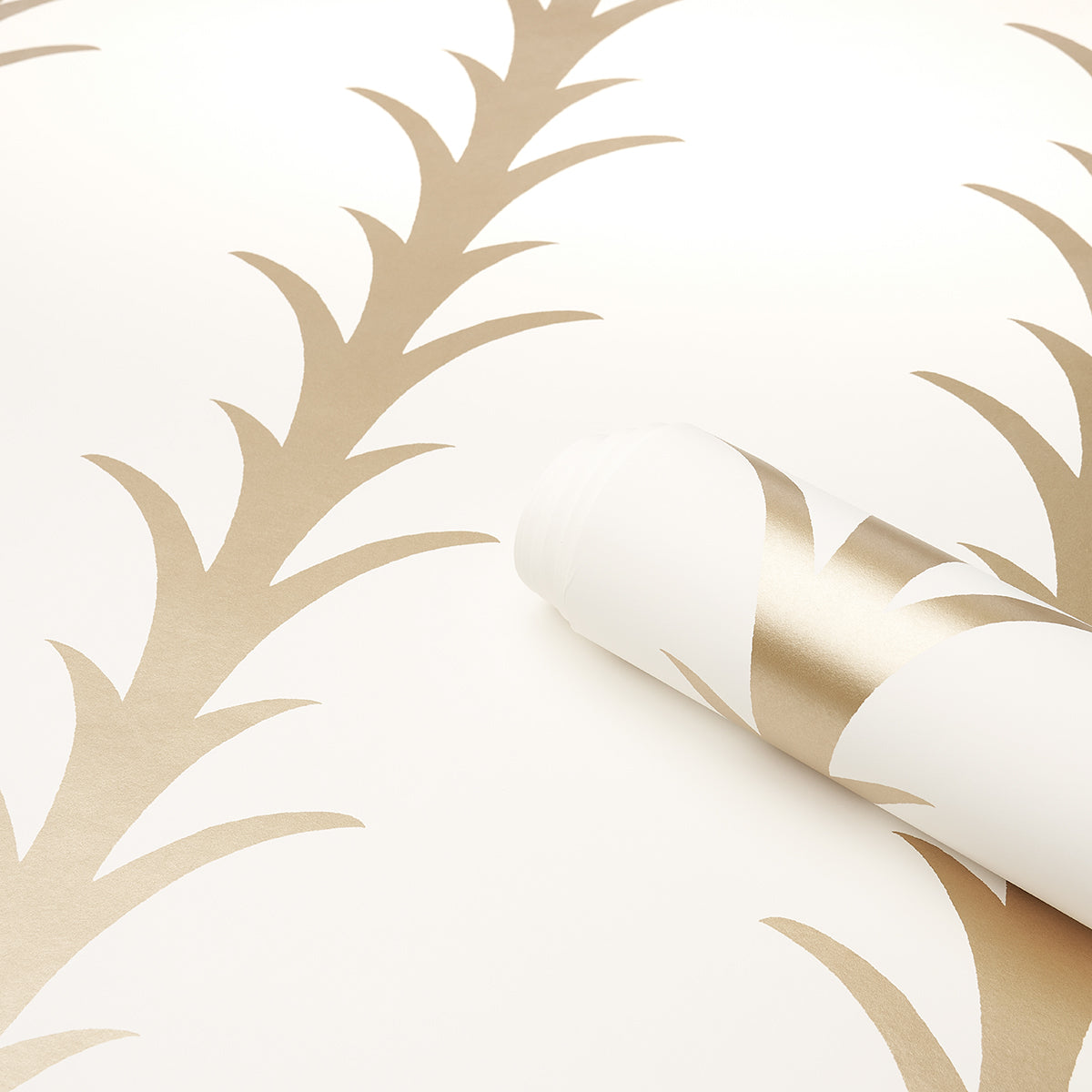 ACANTHUS-STRIPE-GOLD-ON-IVORY-SCHUMACHER-5014772