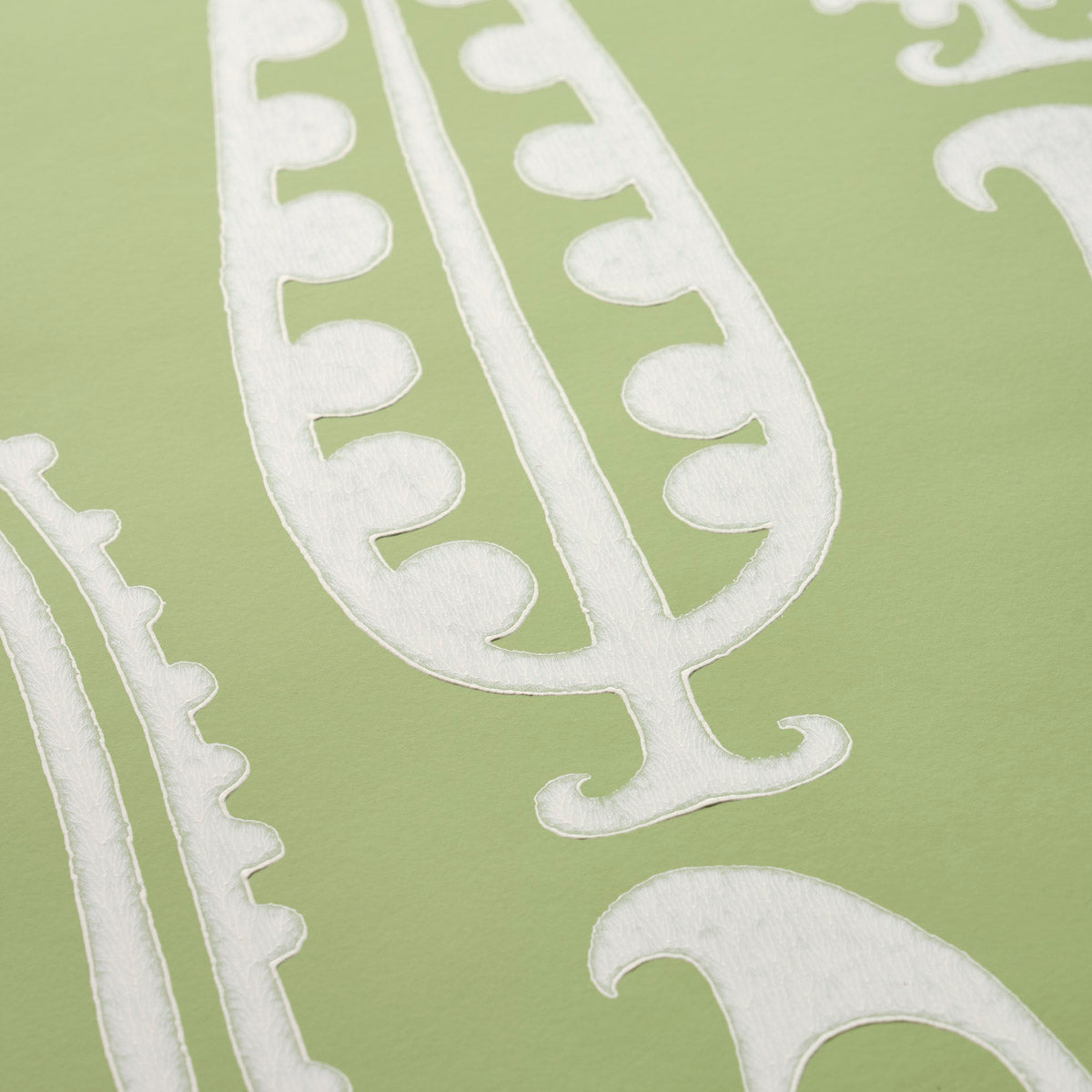 PAISLEY-PEAS-GREEN-SCHUMACHER-5015381