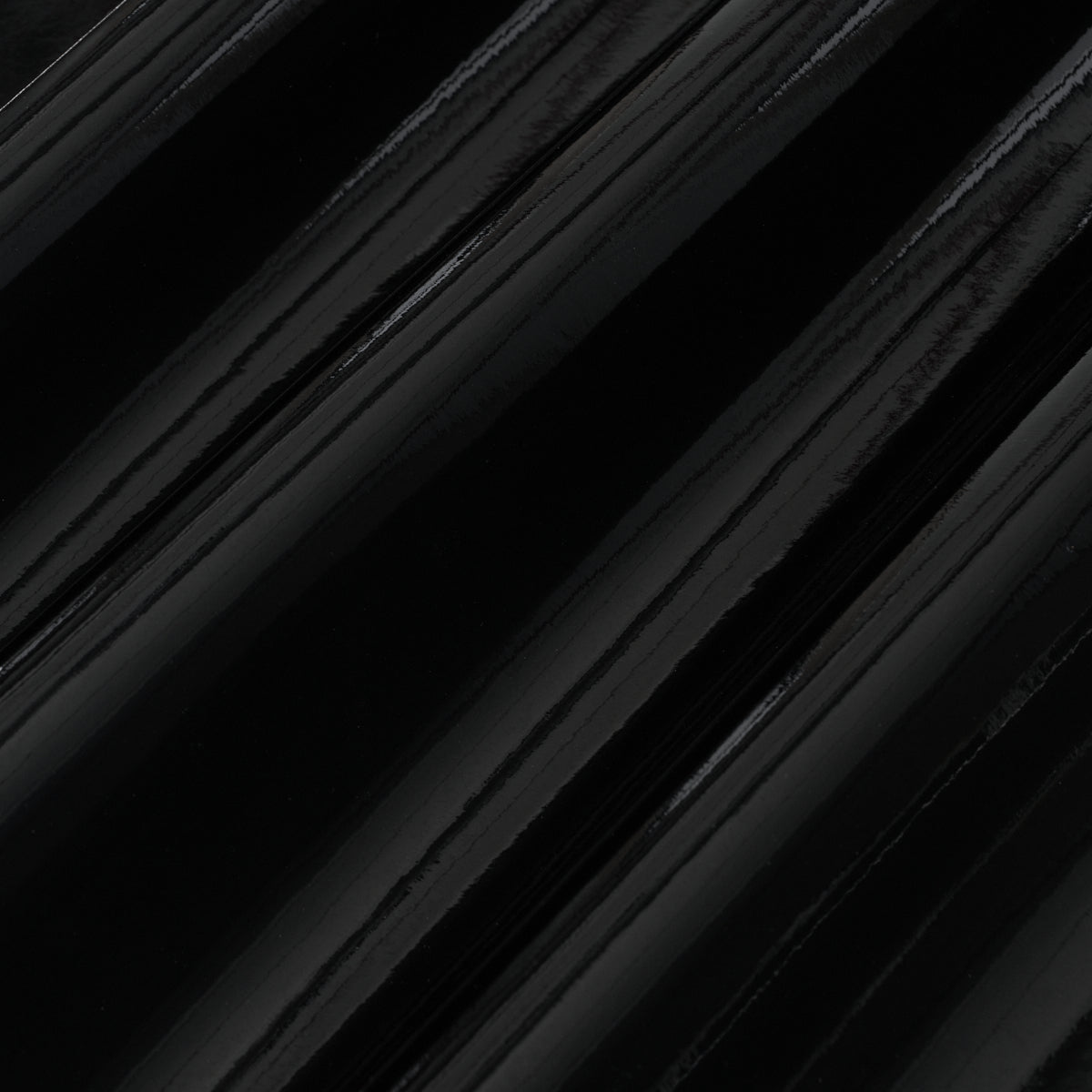 ACE-FAUX-LACQUER-PERFORMANCE-VINYL-BLACK-SCHUMACHER-5015945