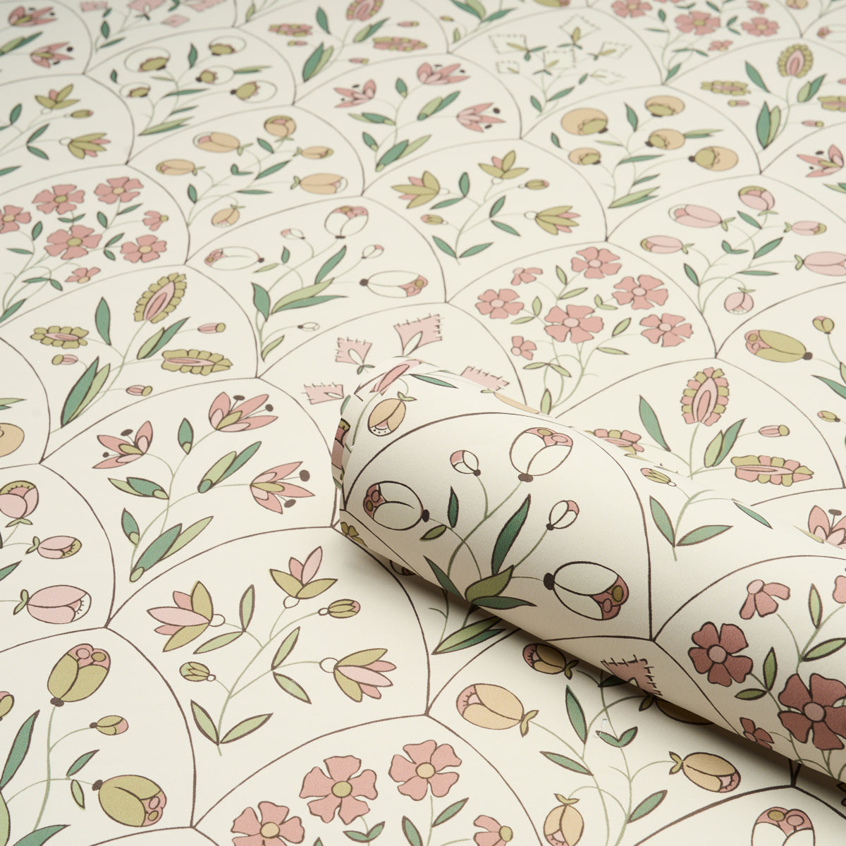 FRANCES-SCALLOP-FLORAL-PETAL-SCHUMACHER-5015960
