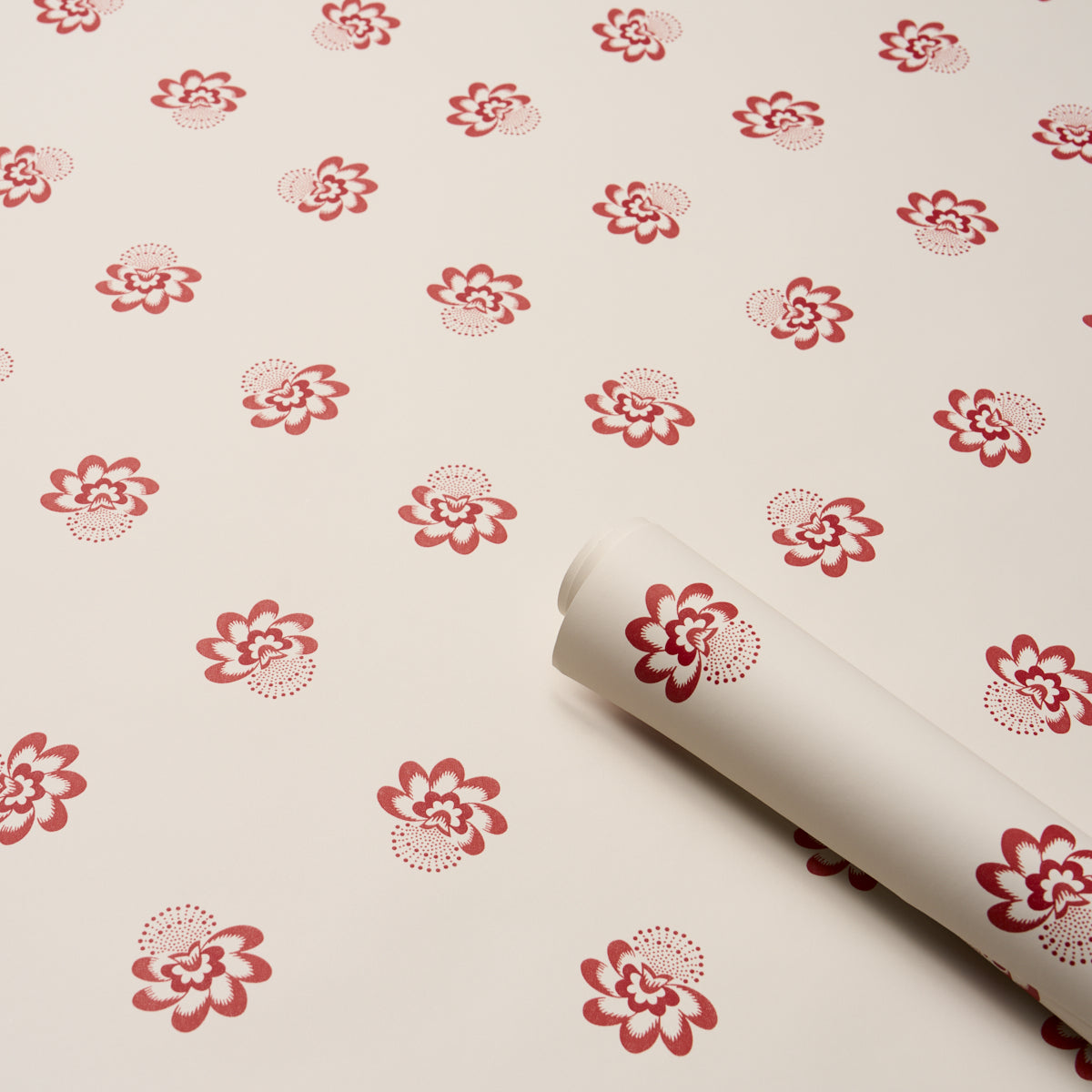 AUCLAIR-FLORAL-RED-SCHUMACHER-5016480