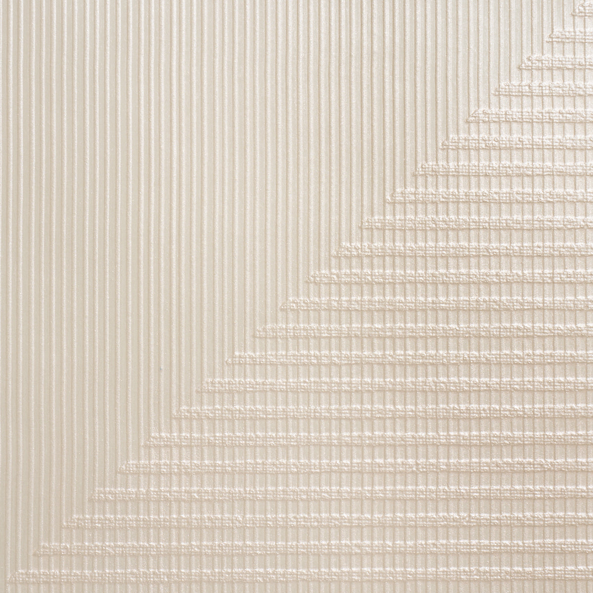 HAND-COMBED-TRIANGLES-PEARLESCENT-SCHUMACHER-5016520