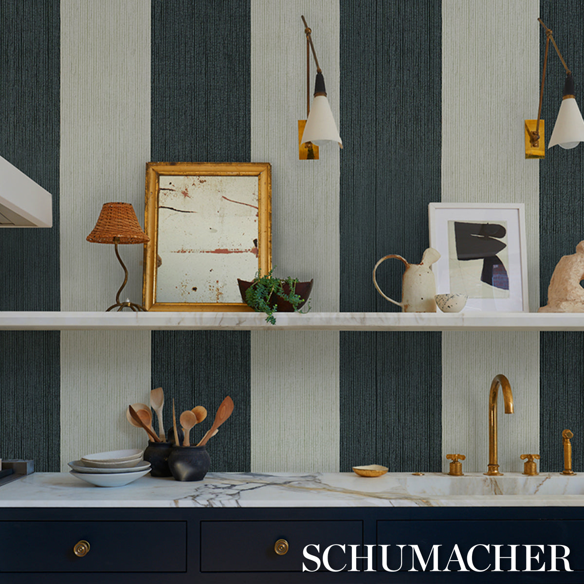 BACKDROP-PAINTERS-STRIPE-ROCOCO-SCHUMACHER-5016901