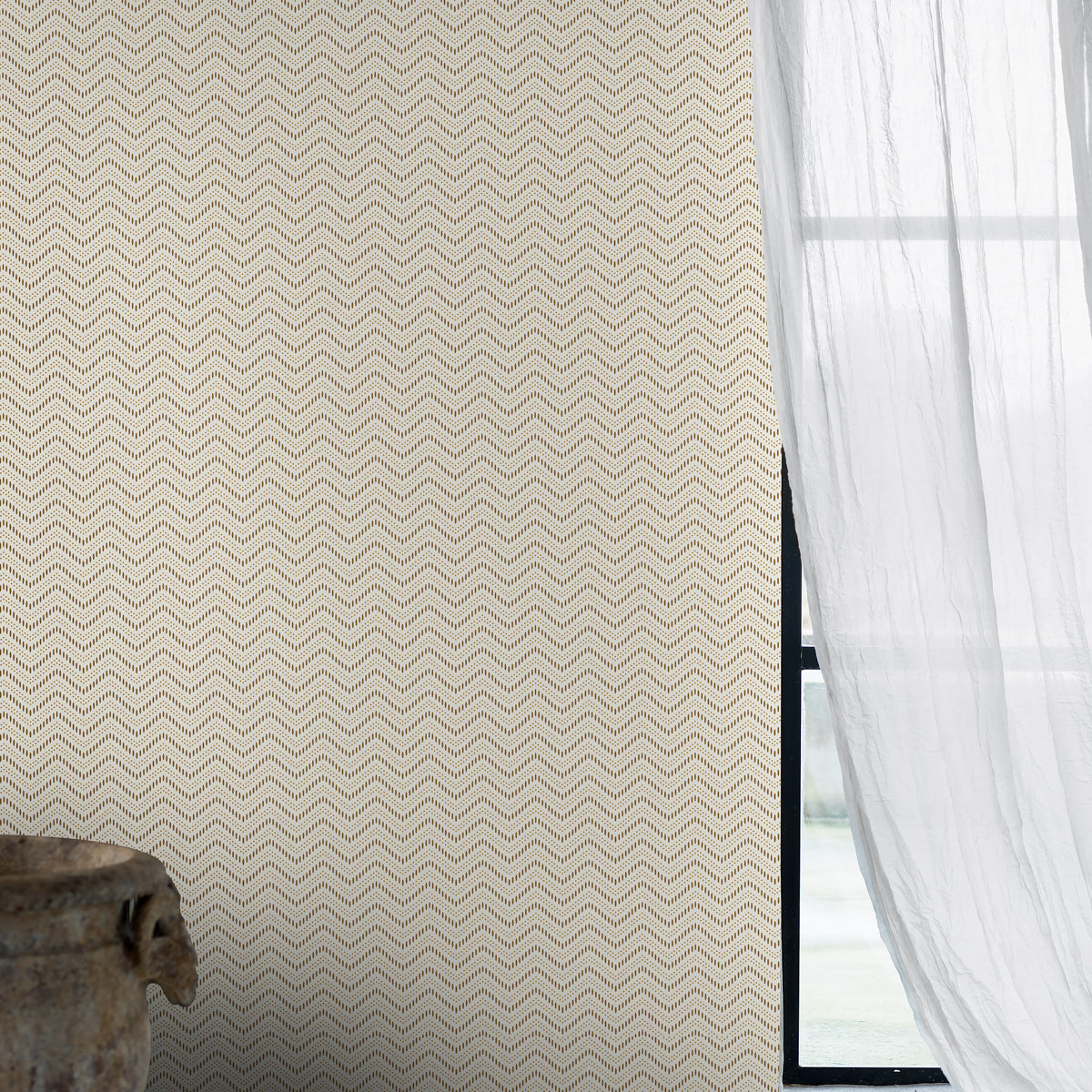 CHEVRON-DOTS-NATURAL-SCHUMACHER-6485