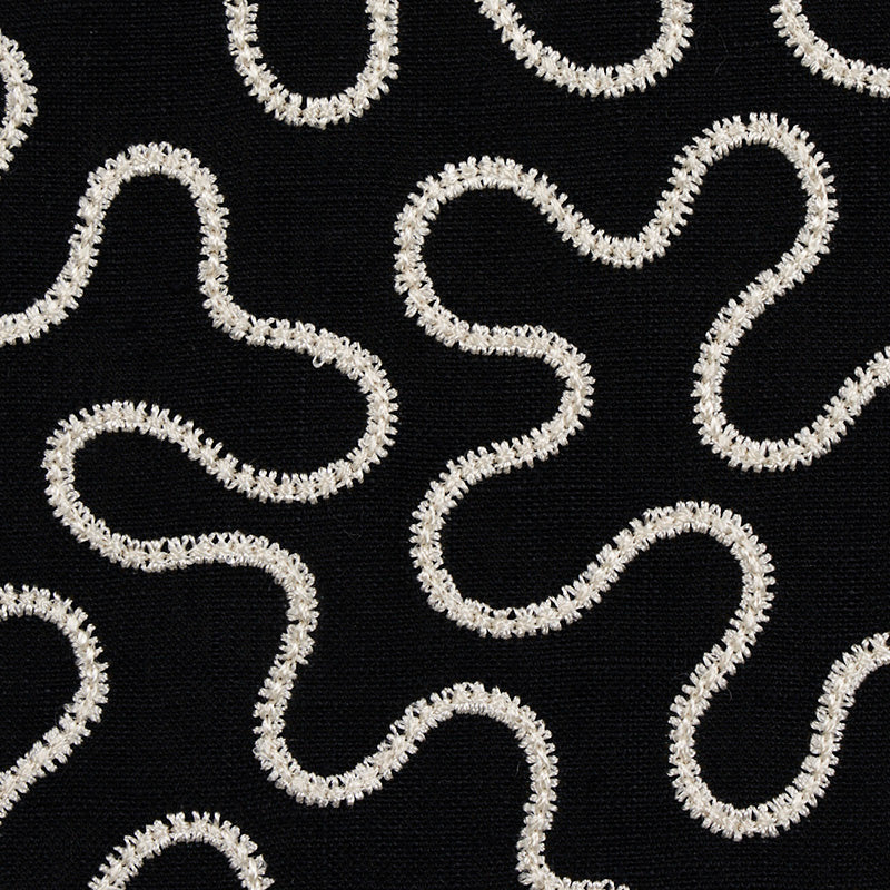 MEANDER-EMBROIDERY-BLACK-SCHUMACHER-67605