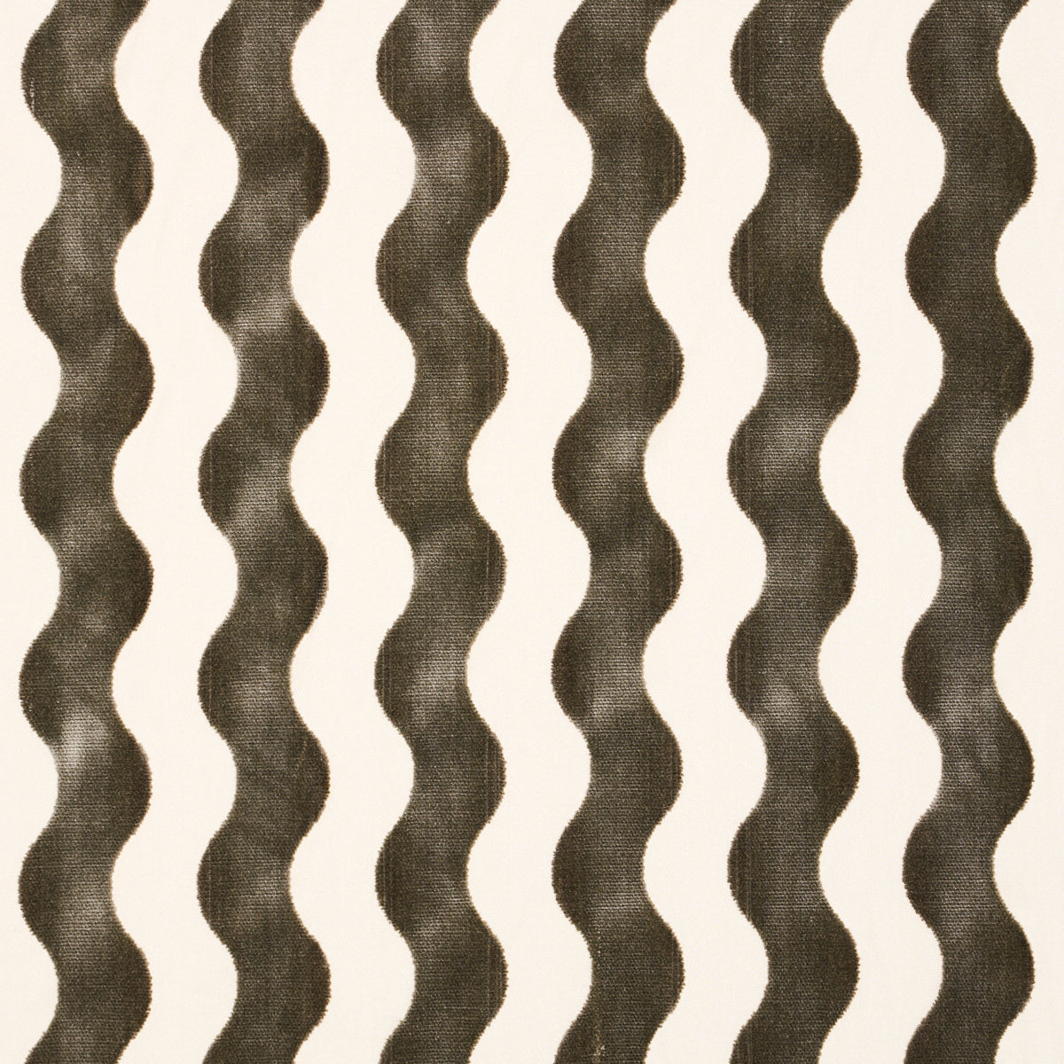 THE-WAVE-VELVET-GREY-SCHUMACHER-69425