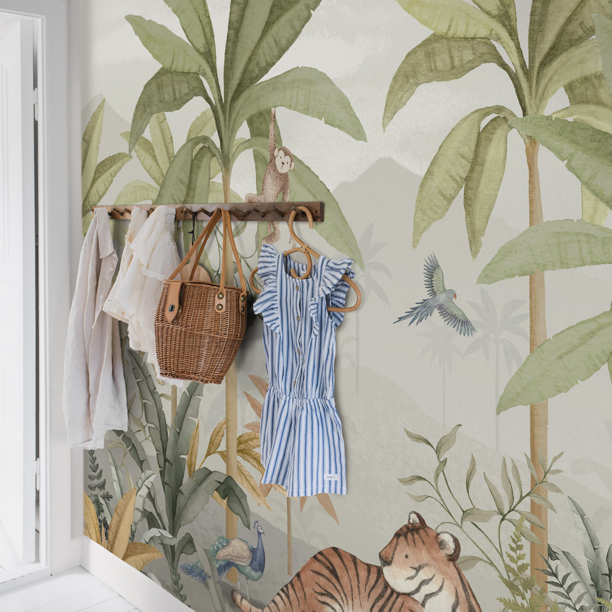 WILD-JUNGLE-MURAL-MULTI-SCHUMACHER-6945