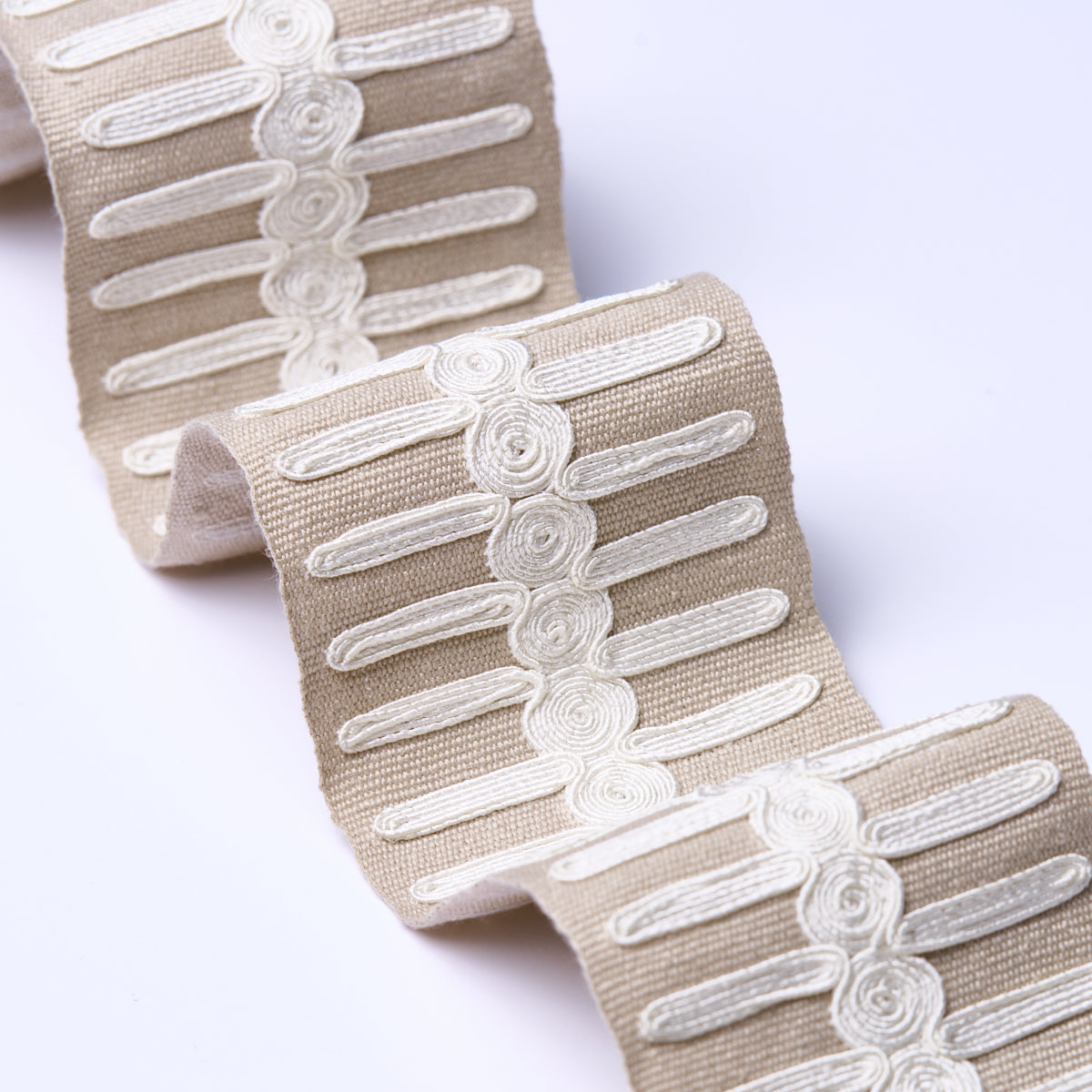 CASTILLE-TAPE-NATURAL-SCHUMACHER-70747
