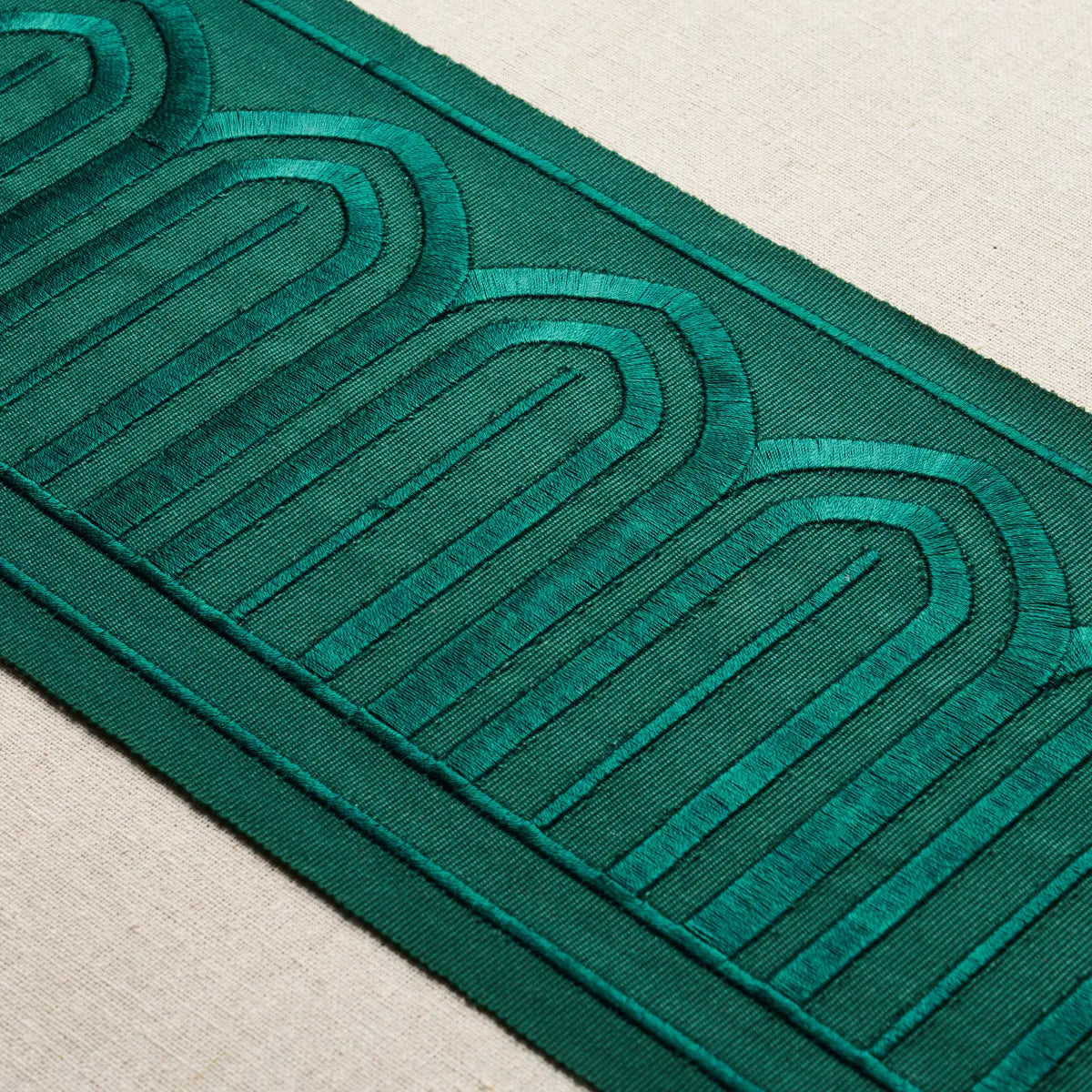 ARCHES-EMBROIDERED-TAPE-WIDE-EMERALD-SCHUMACHER-70779