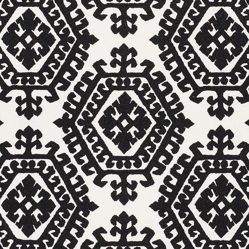 OMAR-EMBROIDERY-BLACK-SCHUMACHER-71942